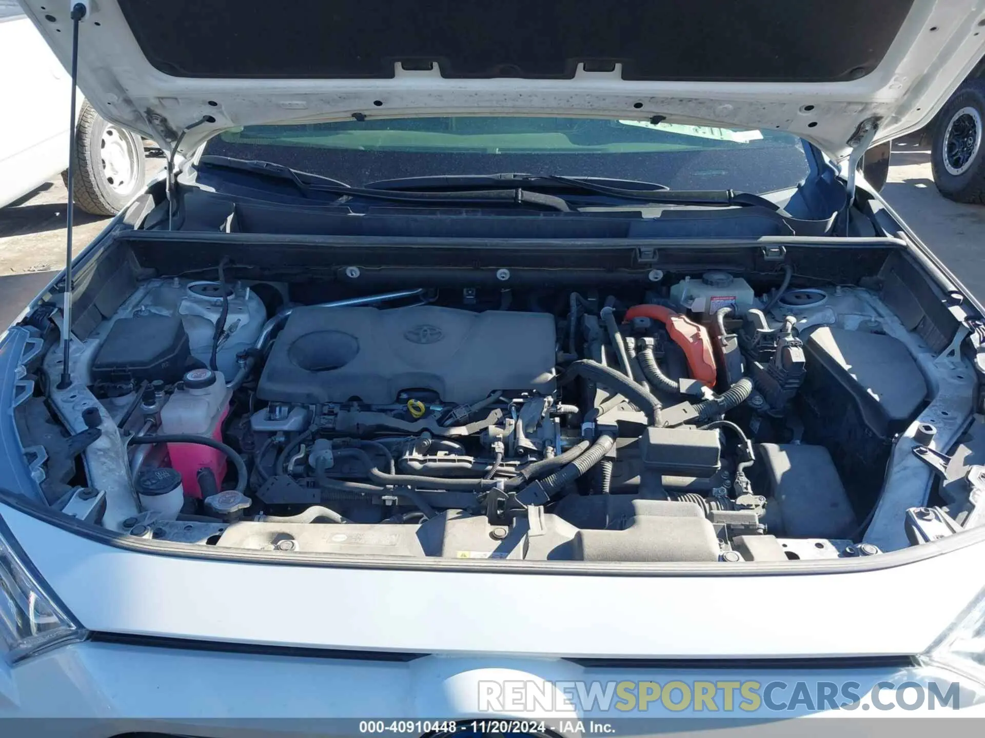 10 Photograph of a damaged car JTMEWRFV2KD524970 TOYOTA RAV4 HYBRID 2019