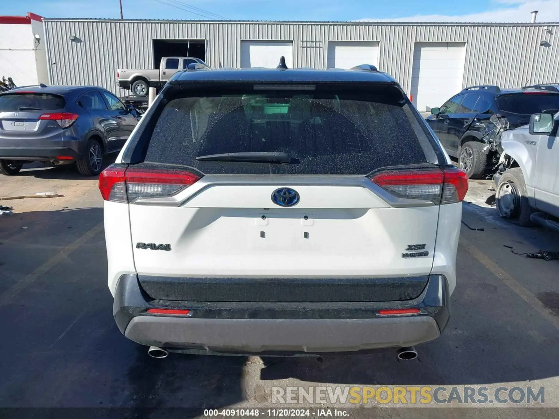 15 Photograph of a damaged car JTMEWRFV2KD524970 TOYOTA RAV4 HYBRID 2019