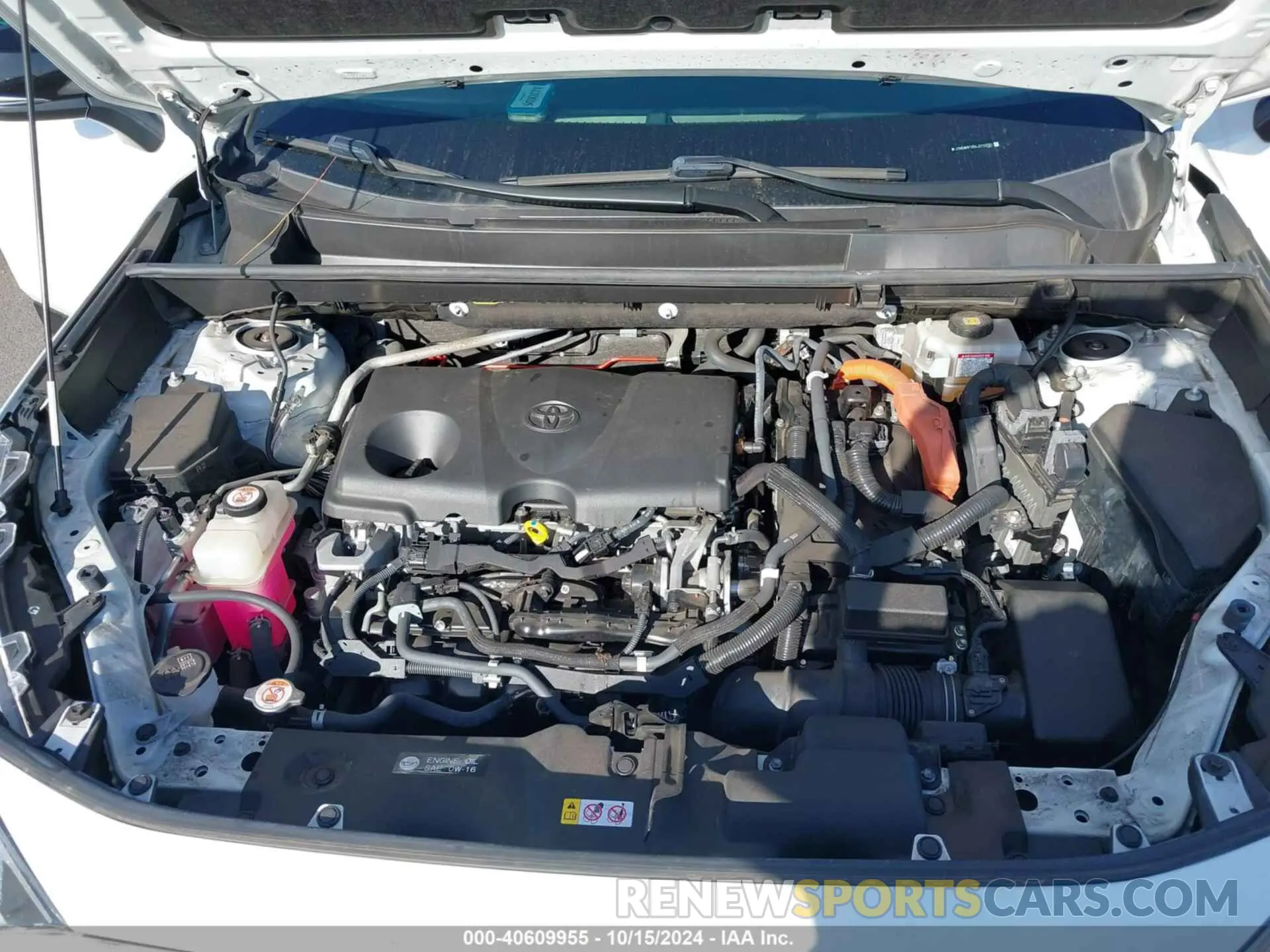 10 Photograph of a damaged car JTMEWRFV5KJ015330 TOYOTA RAV4 HYBRID 2019