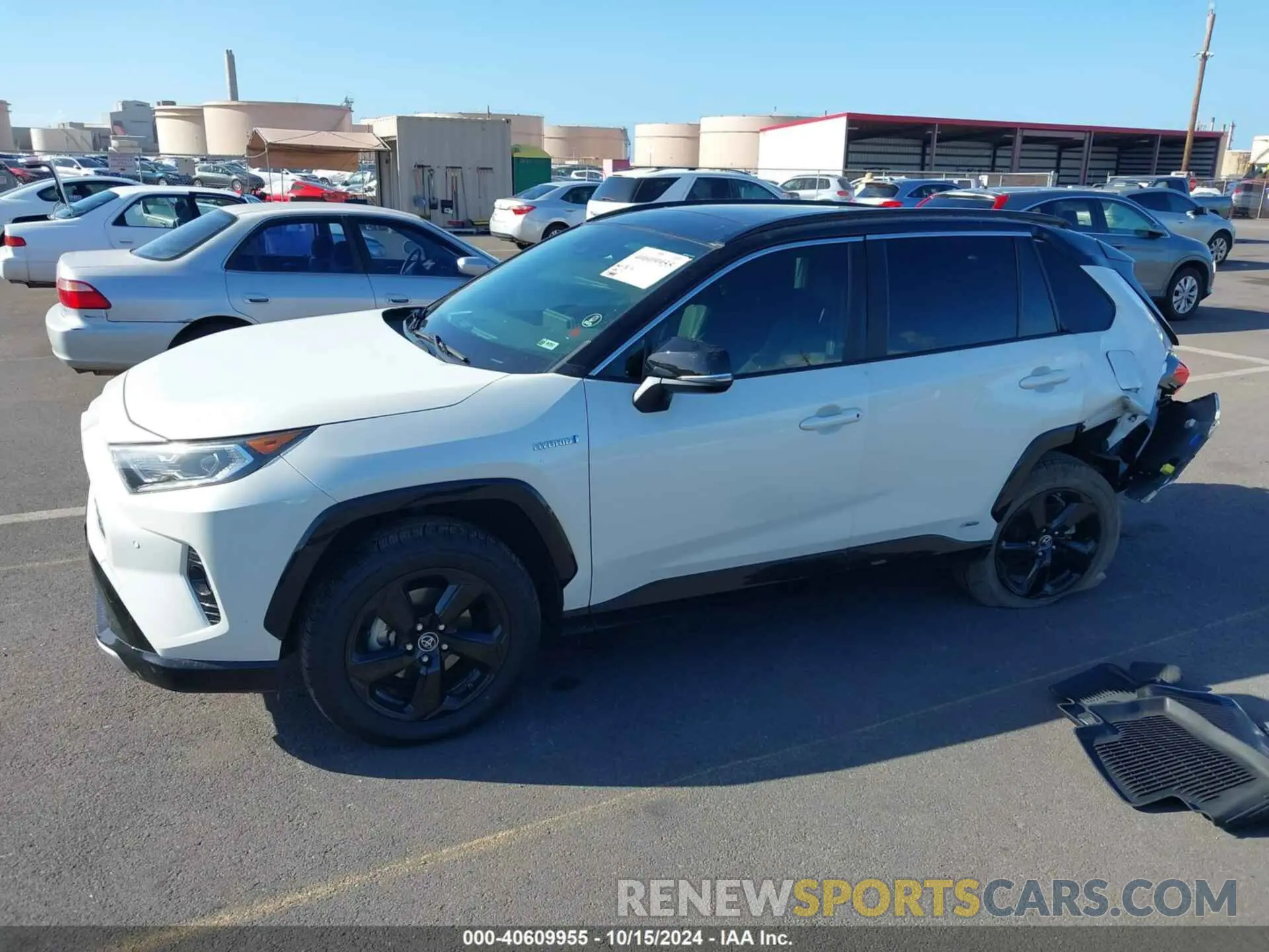 2 Photograph of a damaged car JTMEWRFV5KJ015330 TOYOTA RAV4 HYBRID 2019