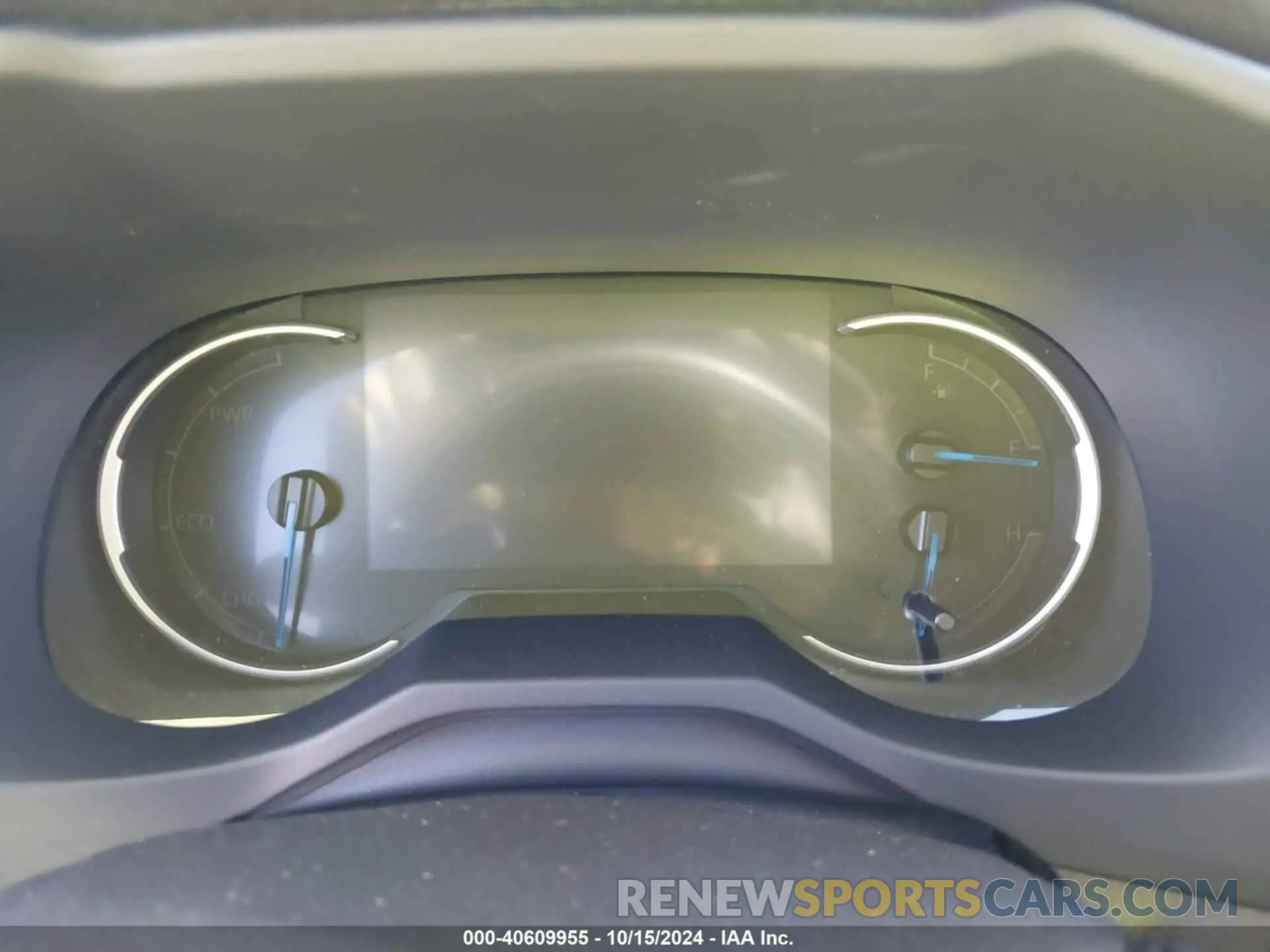 7 Photograph of a damaged car JTMEWRFV5KJ015330 TOYOTA RAV4 HYBRID 2019