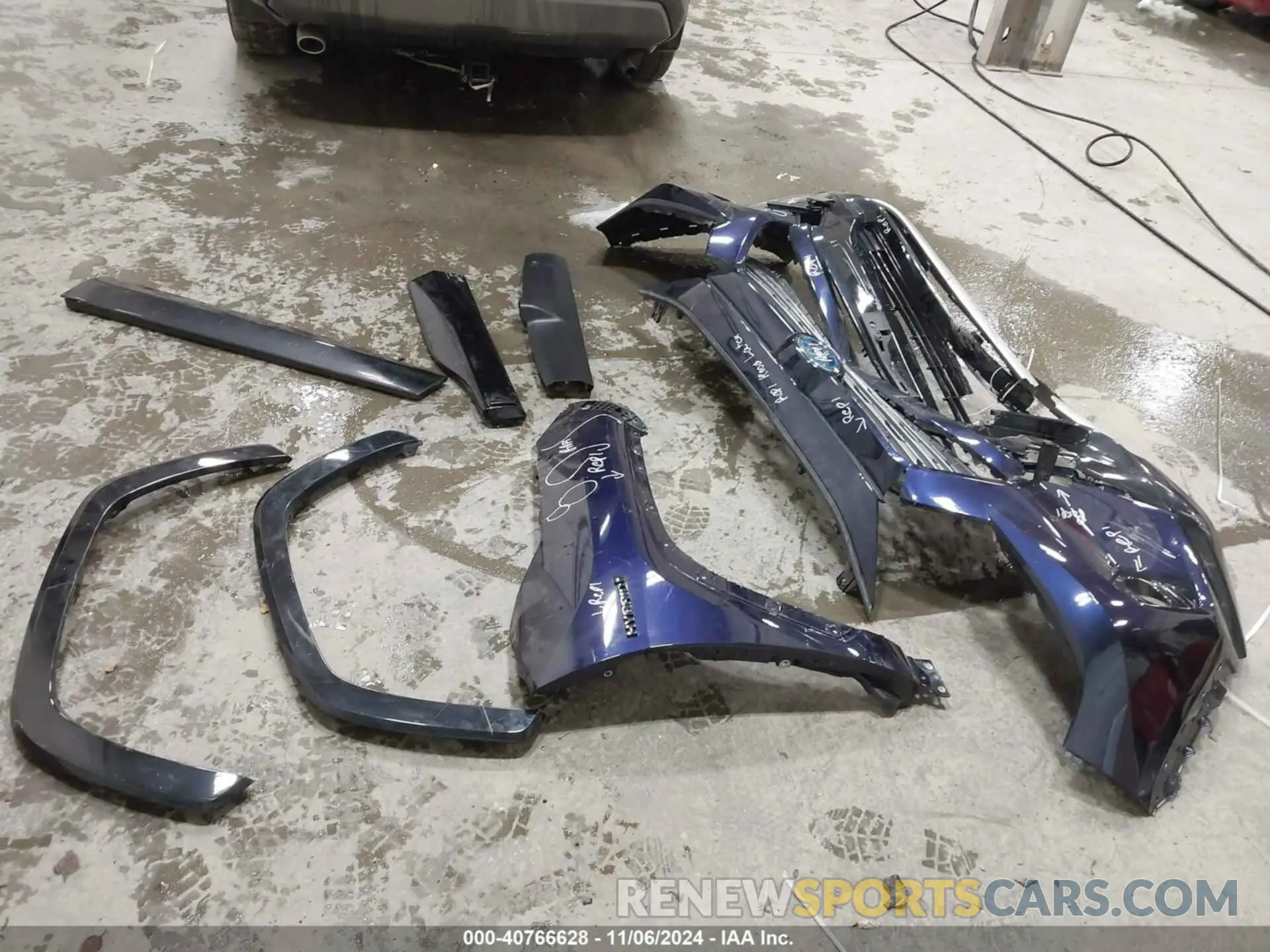 12 Photograph of a damaged car JTMEWRFVXKD512145 TOYOTA RAV4 HYBRID 2019