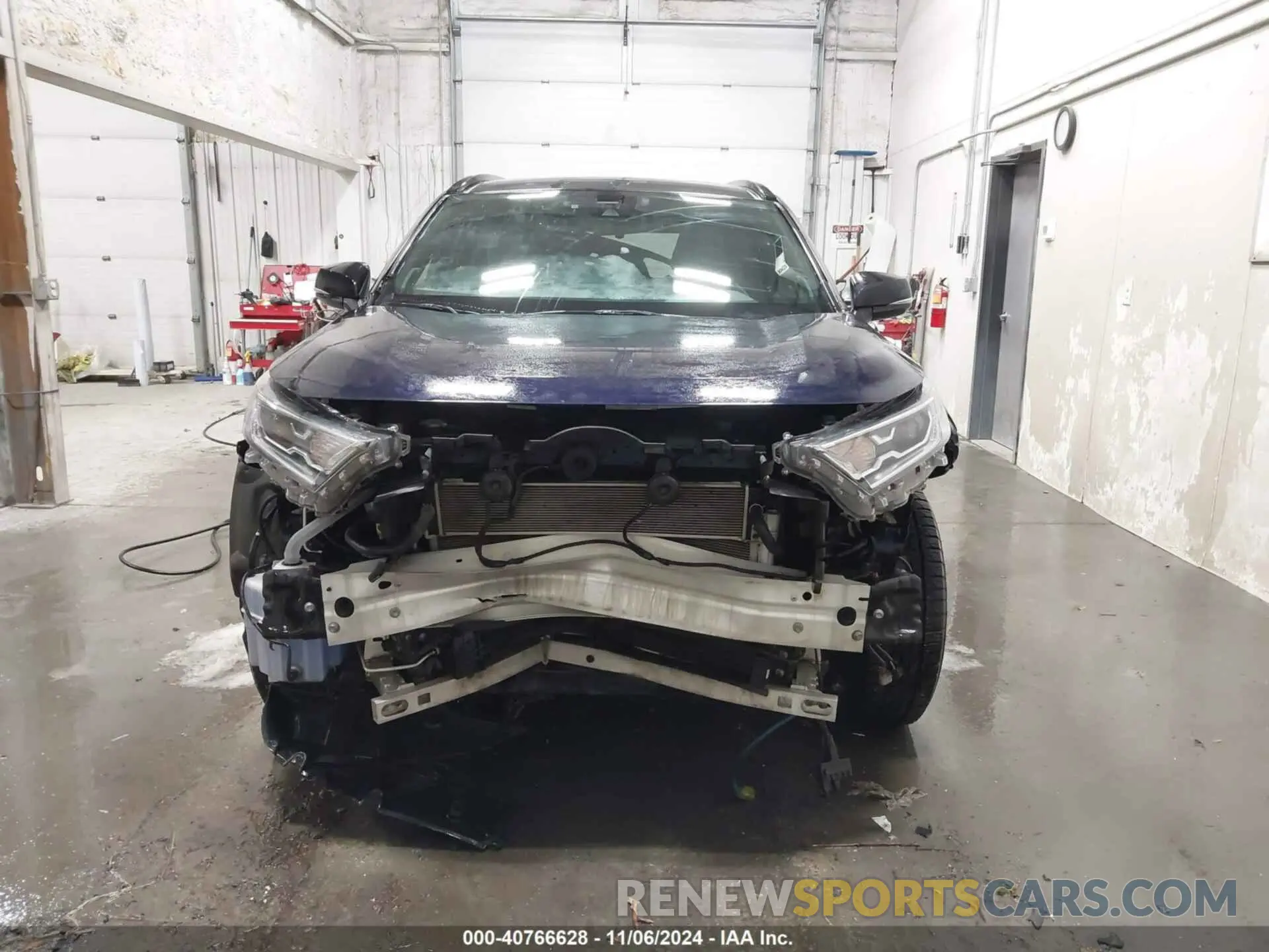 13 Photograph of a damaged car JTMEWRFVXKD512145 TOYOTA RAV4 HYBRID 2019