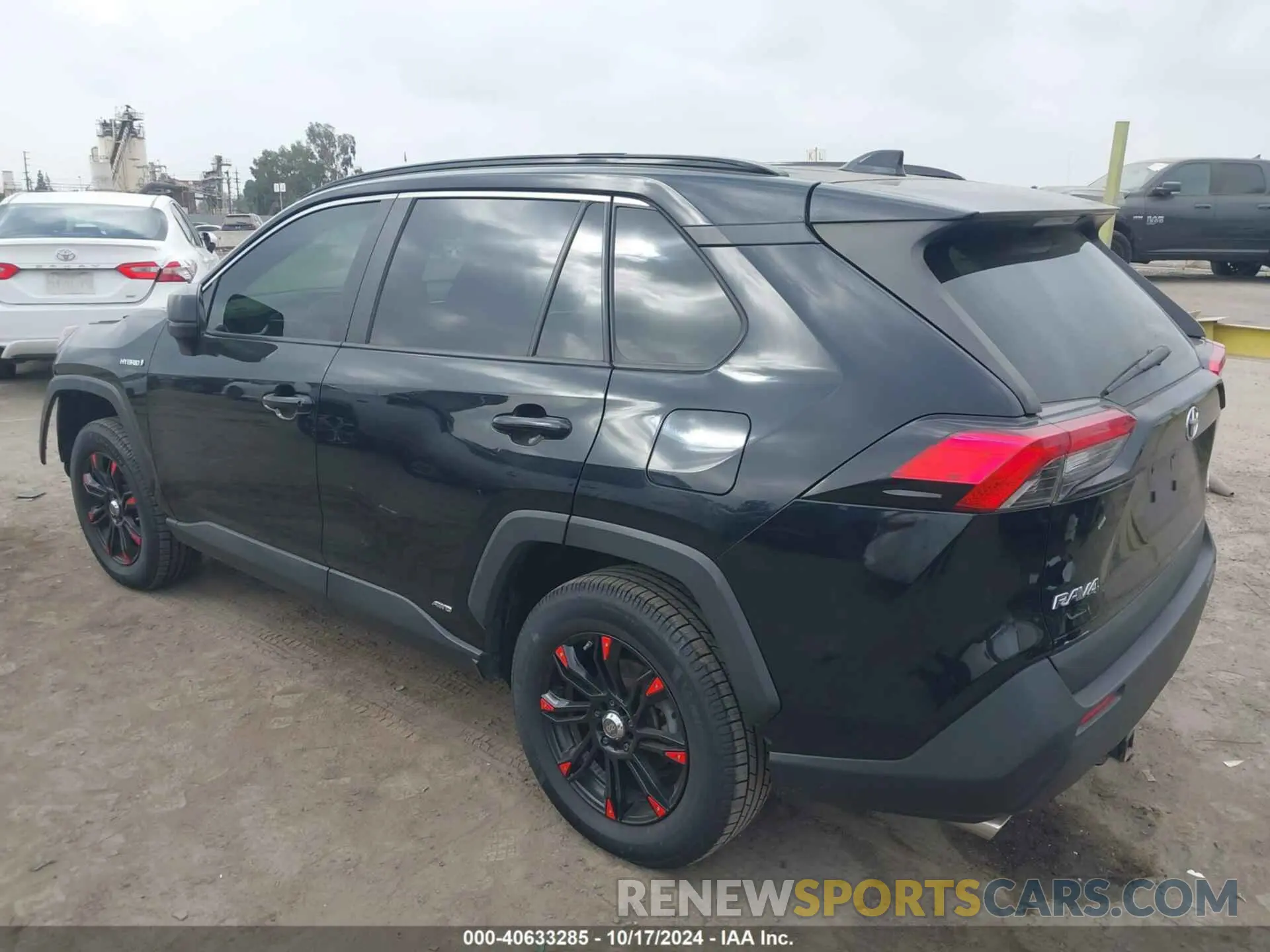 3 Photograph of a damaged car JTMLWRFV2KD002749 TOYOTA RAV4 HYBRID 2019