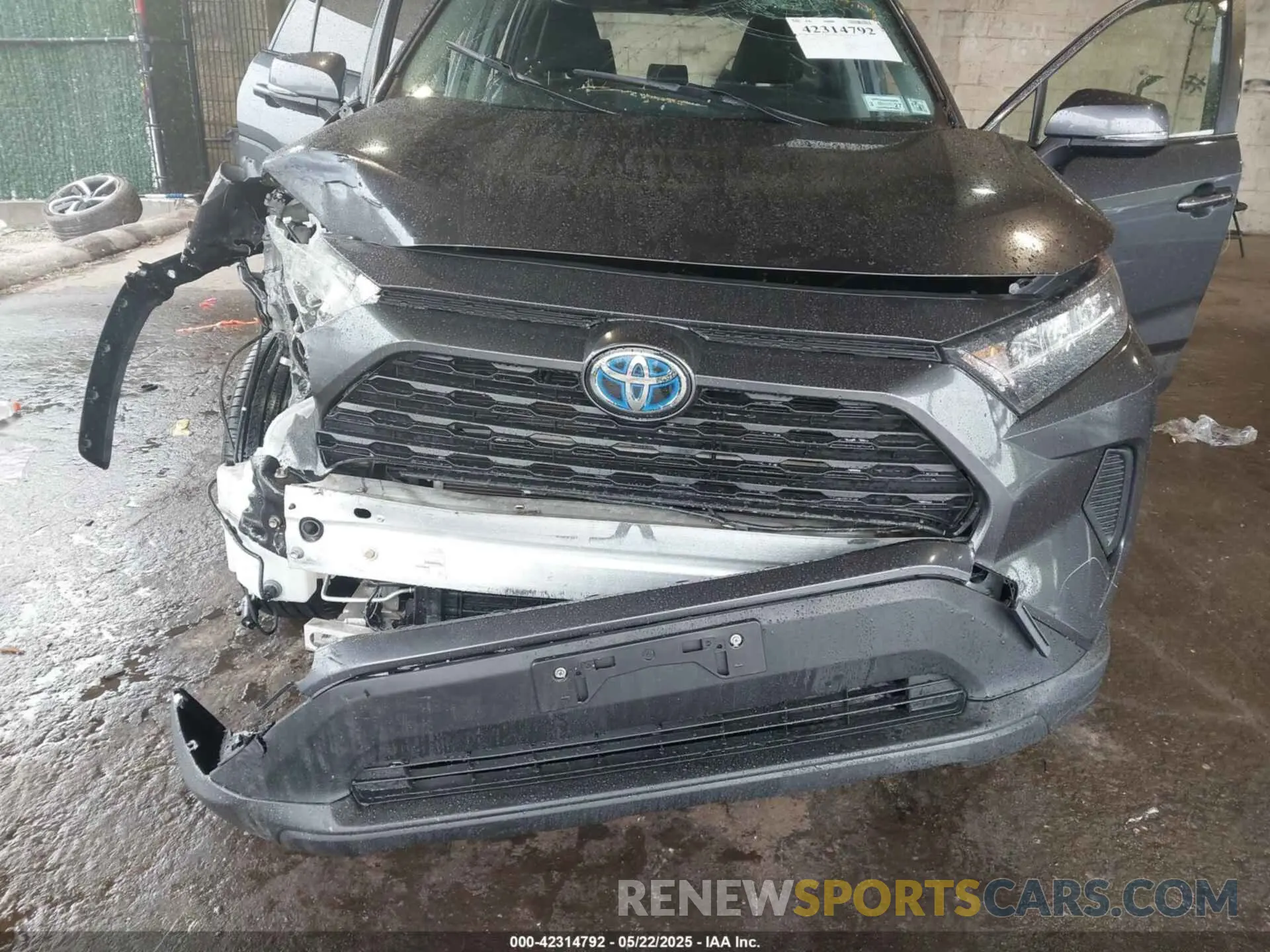 6 Фотография поврежденного автомобиля JTMMWRFV6KD020675 TOYOTA RAV4 HYBRID 2019