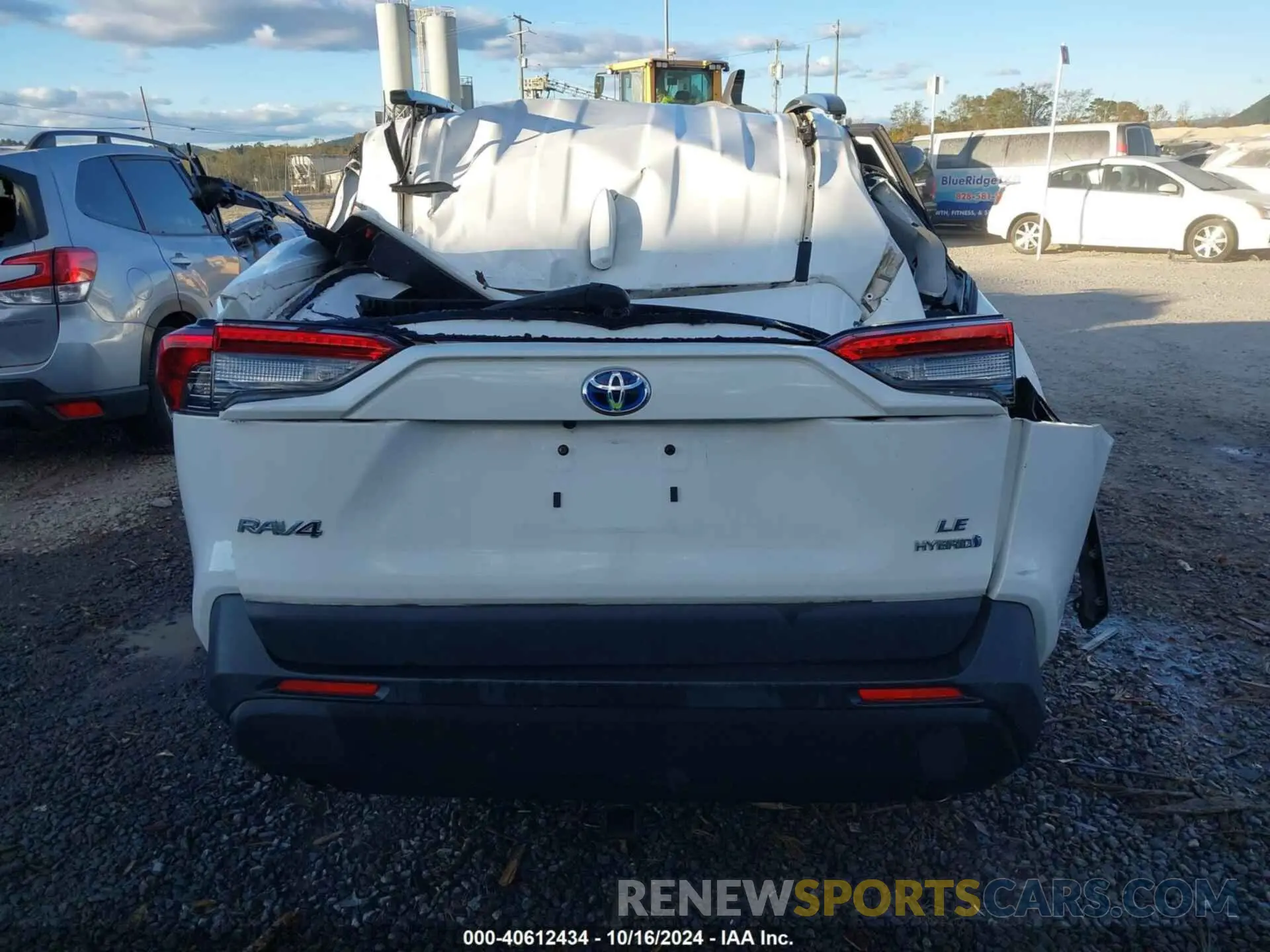 16 Photograph of a damaged car JTMMWRFV7KD026601 TOYOTA RAV4 HYBRID 2019