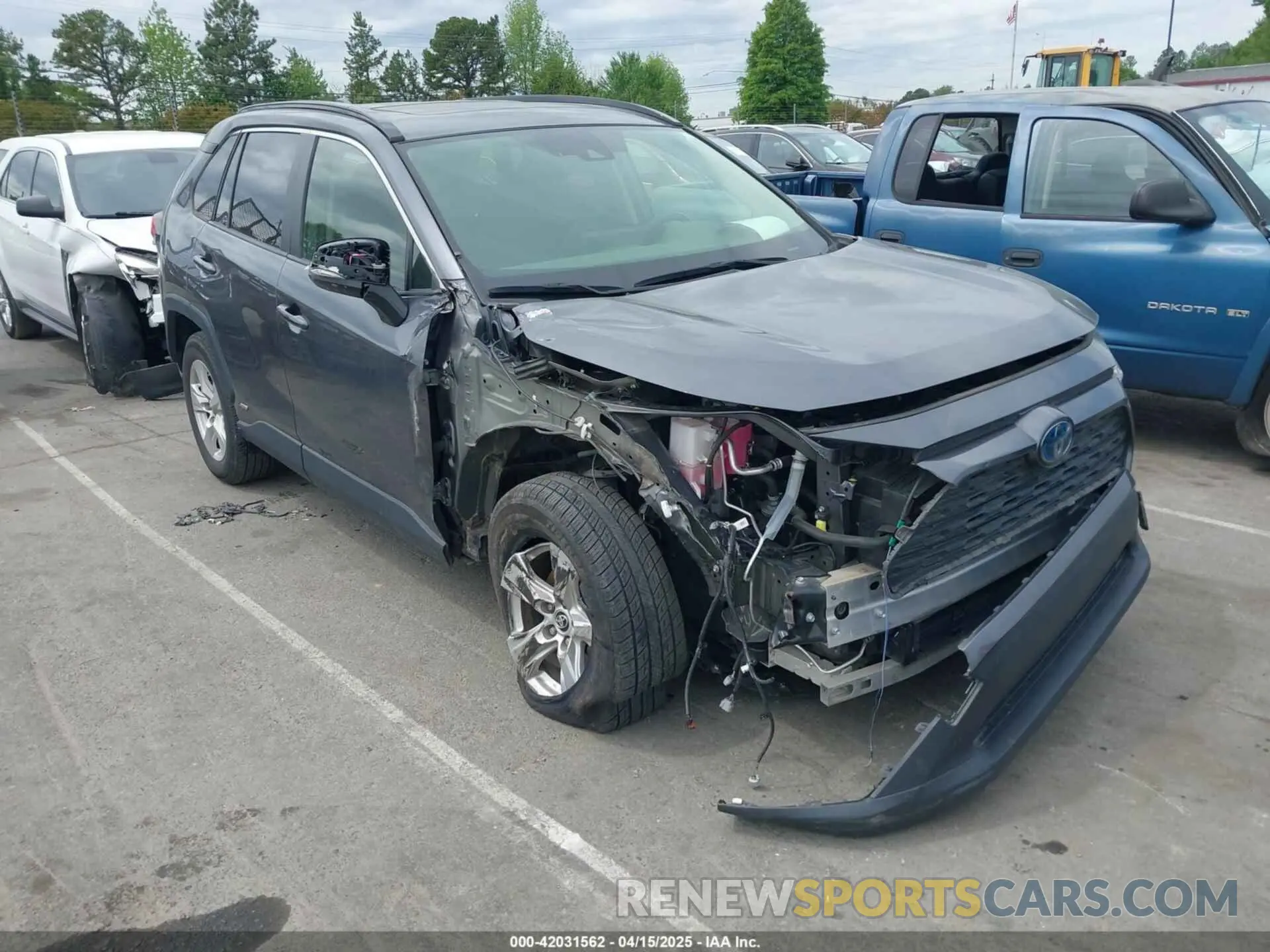 1 Photograph of a damaged car JTMRWRFV0KD505268 TOYOTA RAV4 HYBRID 2019