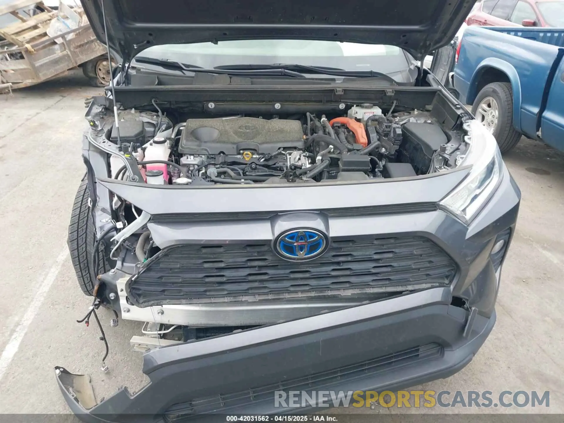 10 Photograph of a damaged car JTMRWRFV0KD505268 TOYOTA RAV4 HYBRID 2019
