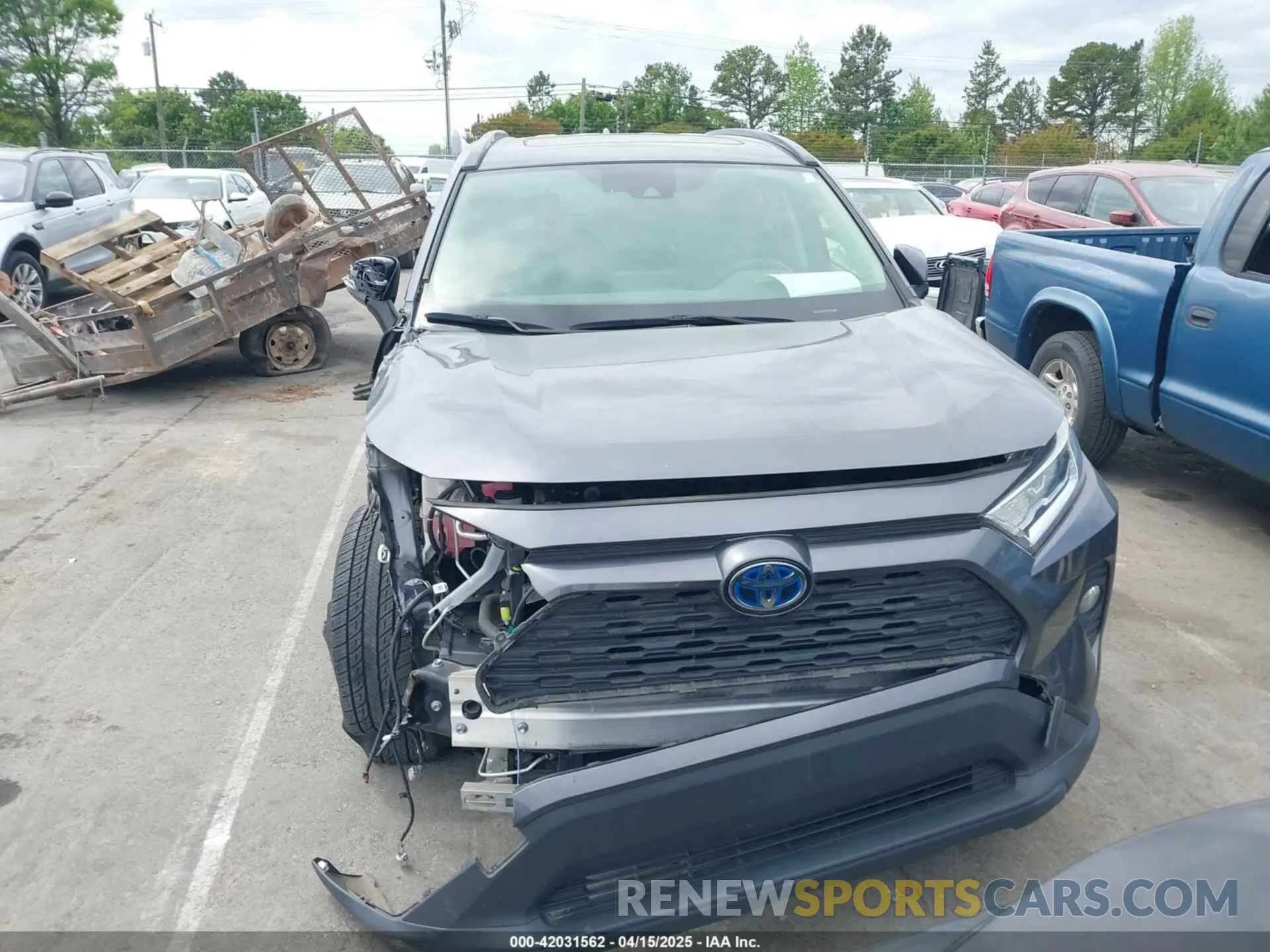 12 Photograph of a damaged car JTMRWRFV0KD505268 TOYOTA RAV4 HYBRID 2019
