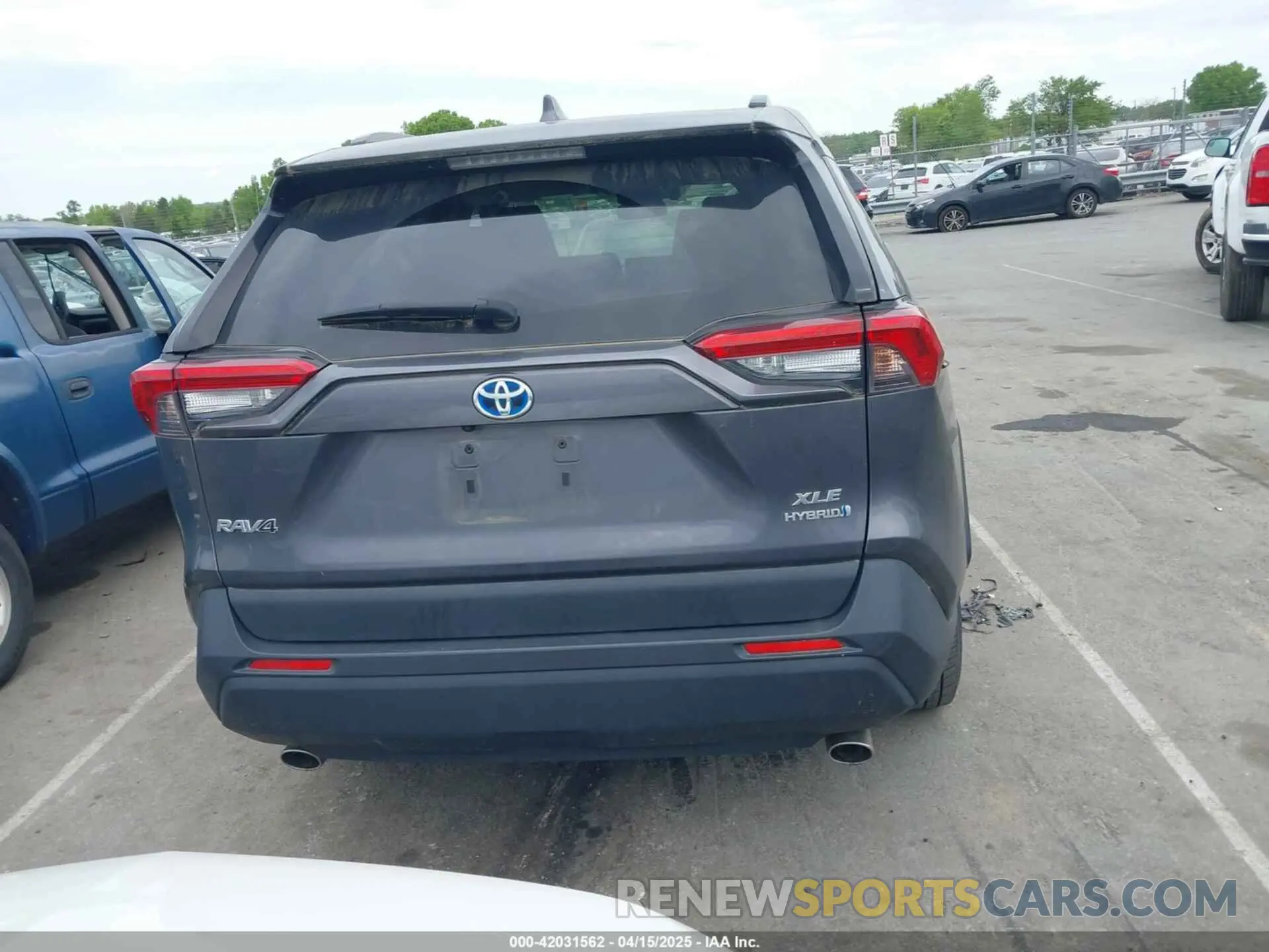16 Photograph of a damaged car JTMRWRFV0KD505268 TOYOTA RAV4 HYBRID 2019