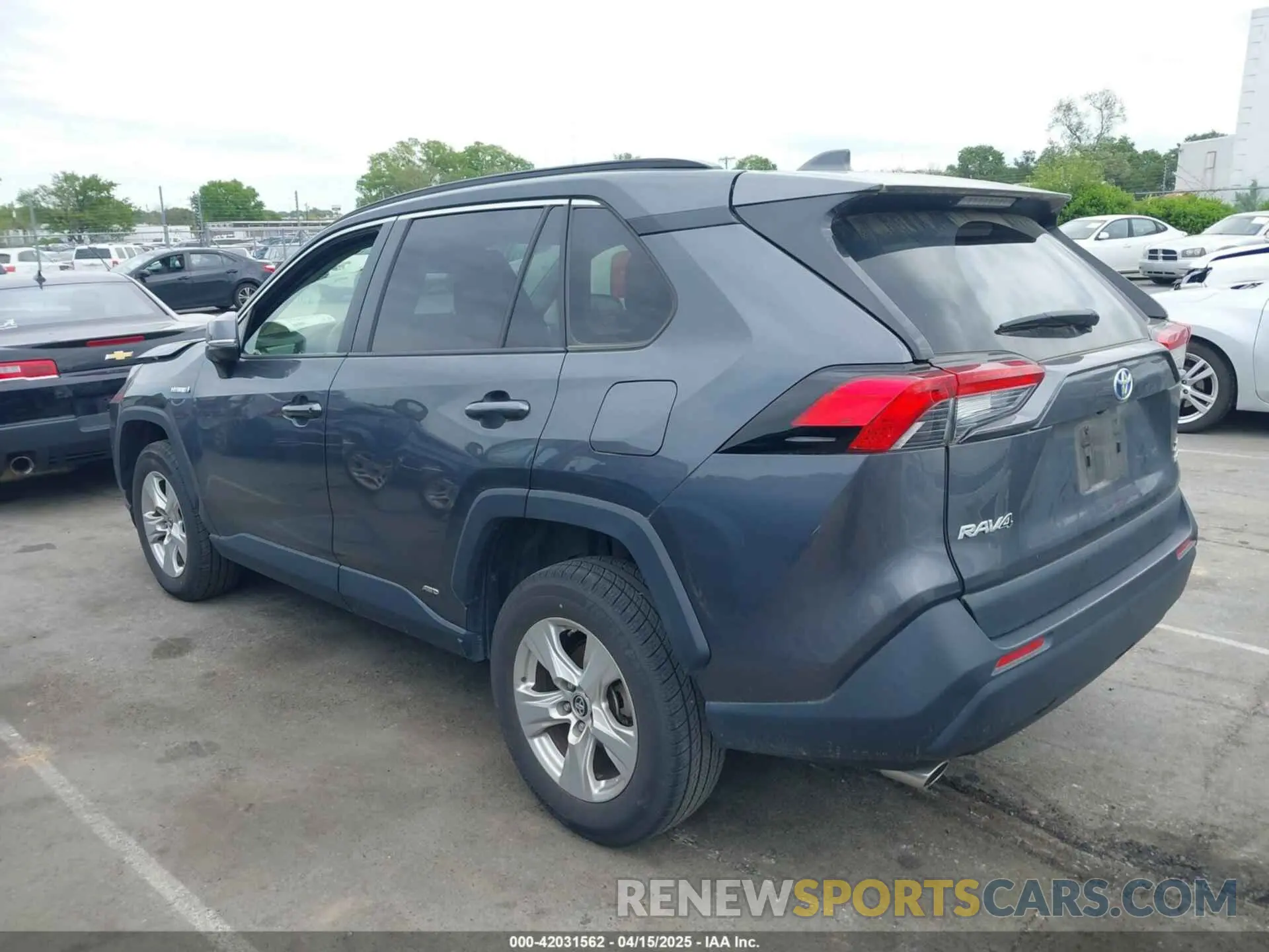 3 Photograph of a damaged car JTMRWRFV0KD505268 TOYOTA RAV4 HYBRID 2019