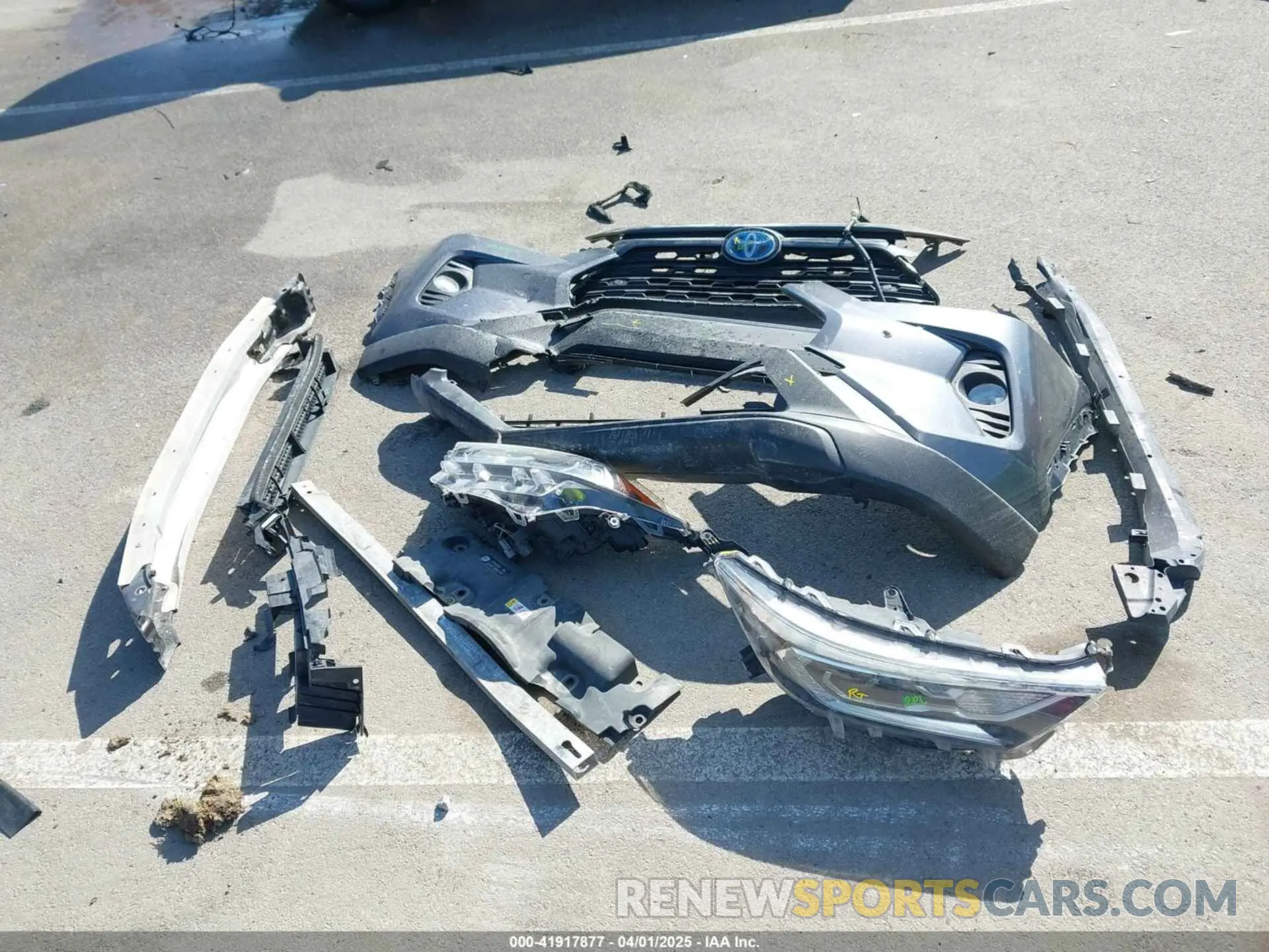 12 Фотография поврежденного автомобиля JTMRWRFV1KD009105 TOYOTA RAV4 HYBRID 2019