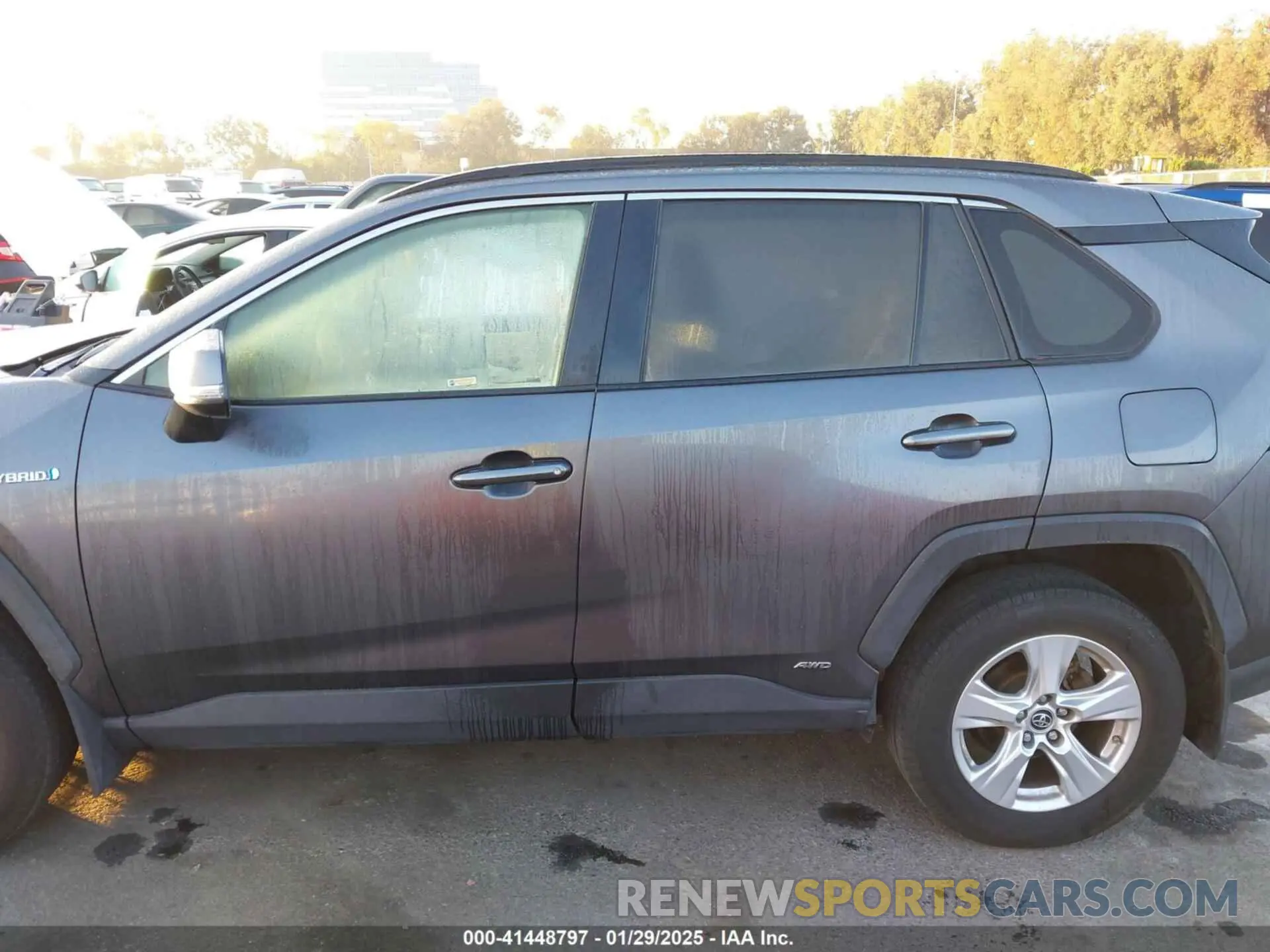 15 Фотография поврежденного автомобиля JTMRWRFV3KJ005011 TOYOTA RAV4 HYBRID 2019
