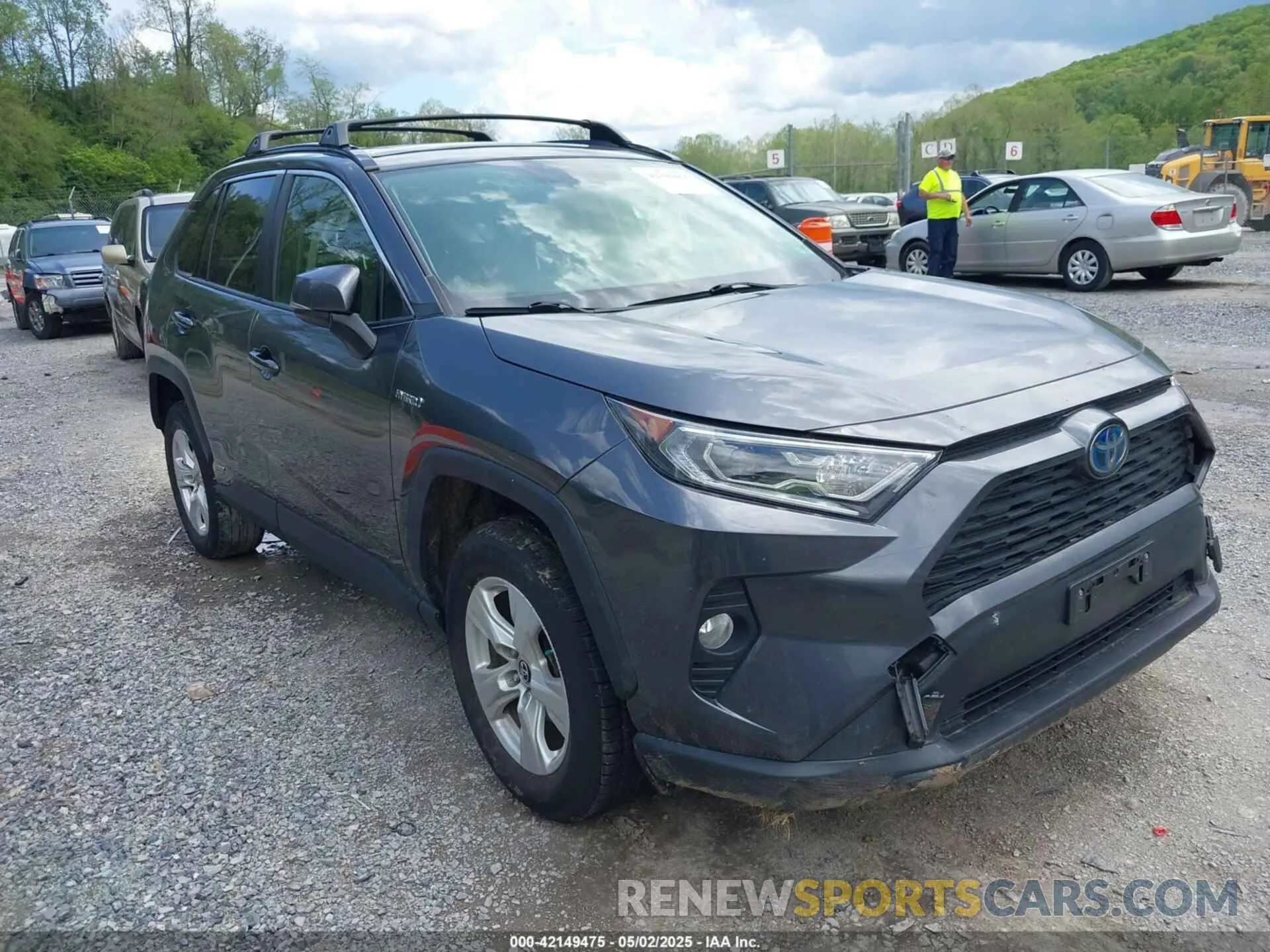 1 Photograph of a damaged car JTMRWRFV4KD034399 TOYOTA RAV4 HYBRID 2019