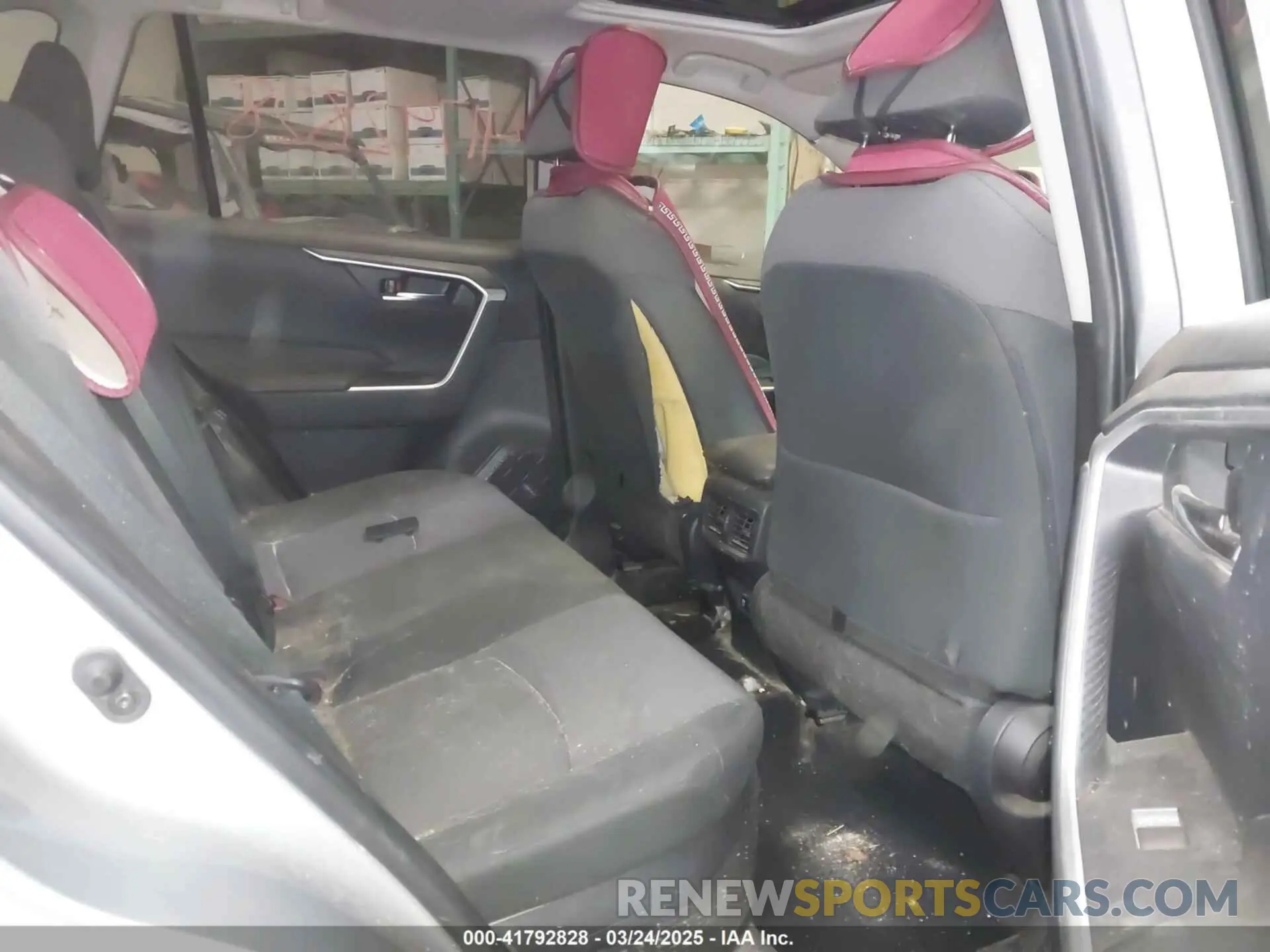 8 Фотография поврежденного автомобиля JTMRWRFV5KD509865 TOYOTA RAV4 HYBRID 2019