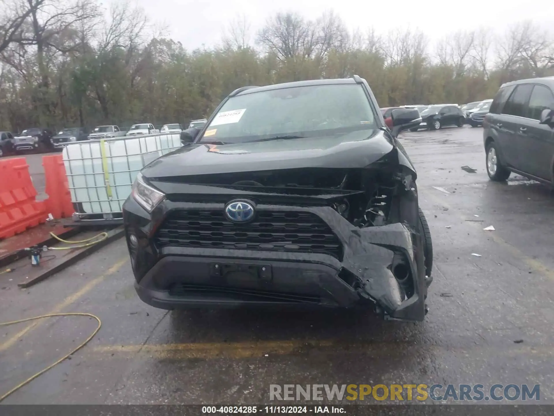 12 Photograph of a damaged car JTMRWRFV8KD019873 TOYOTA RAV4 HYBRID 2019