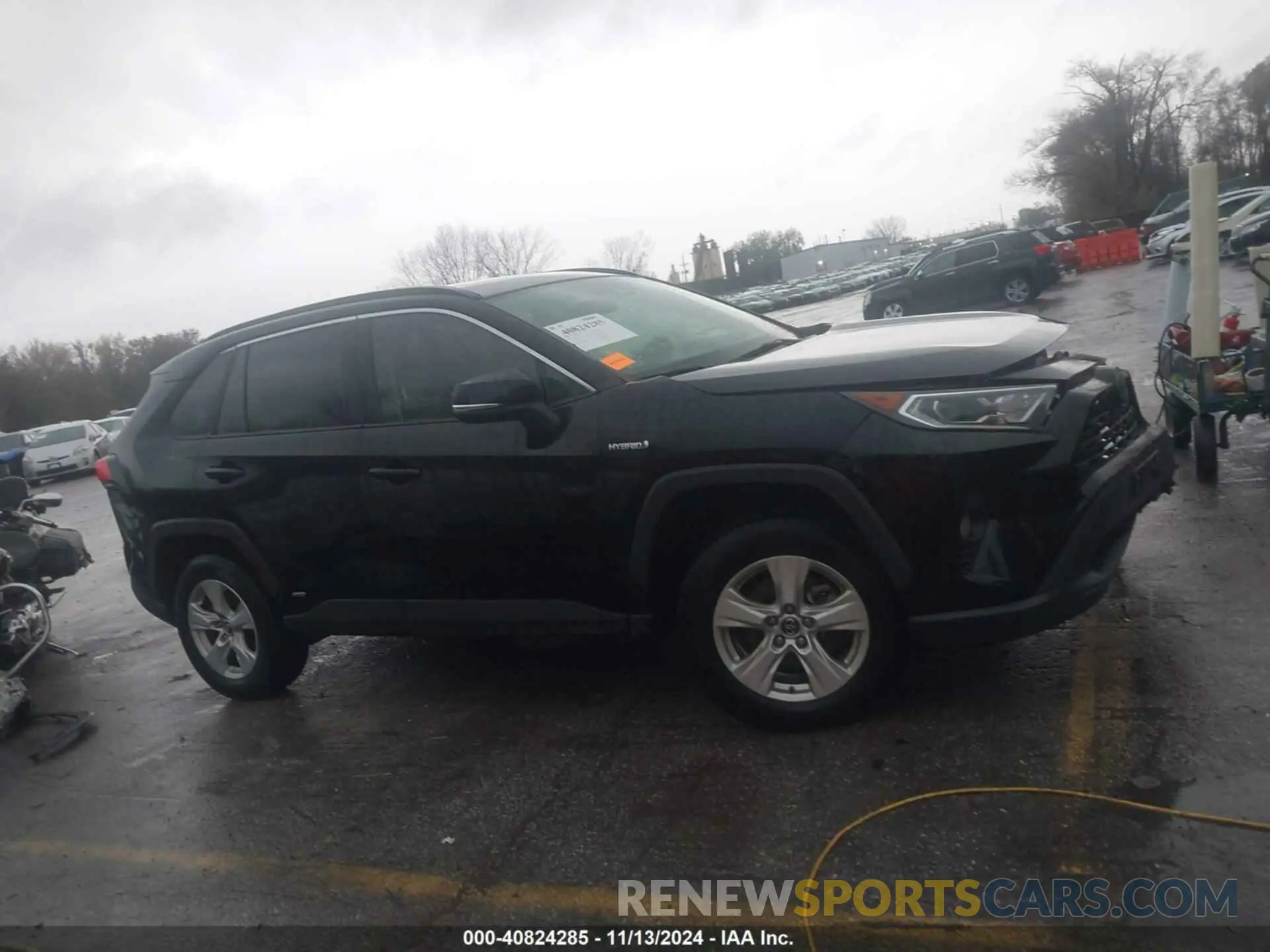 13 Photograph of a damaged car JTMRWRFV8KD019873 TOYOTA RAV4 HYBRID 2019