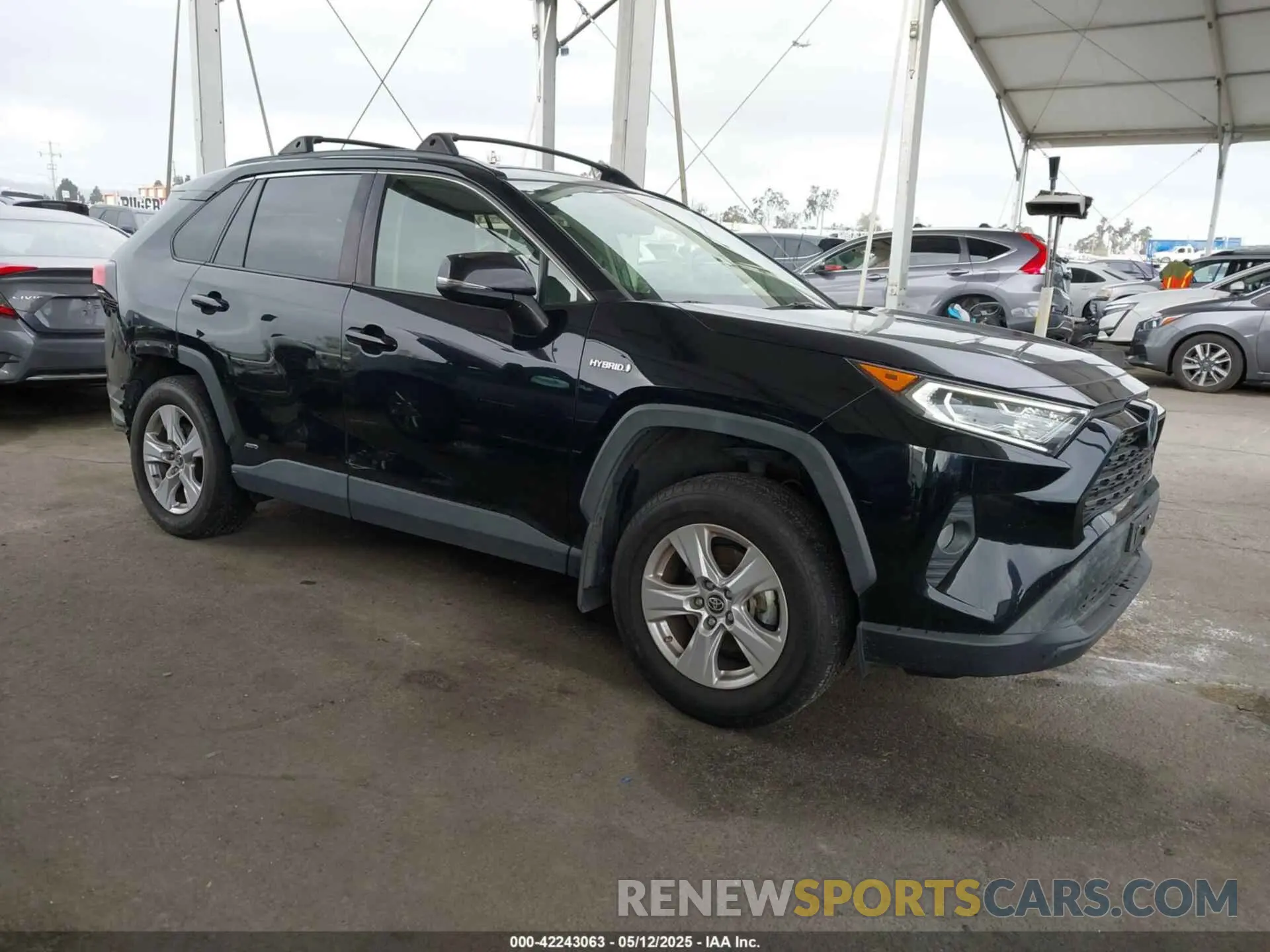 1 Photograph of a damaged car JTMRWRFVXKD006946 TOYOTA RAV4 HYBRID 2019