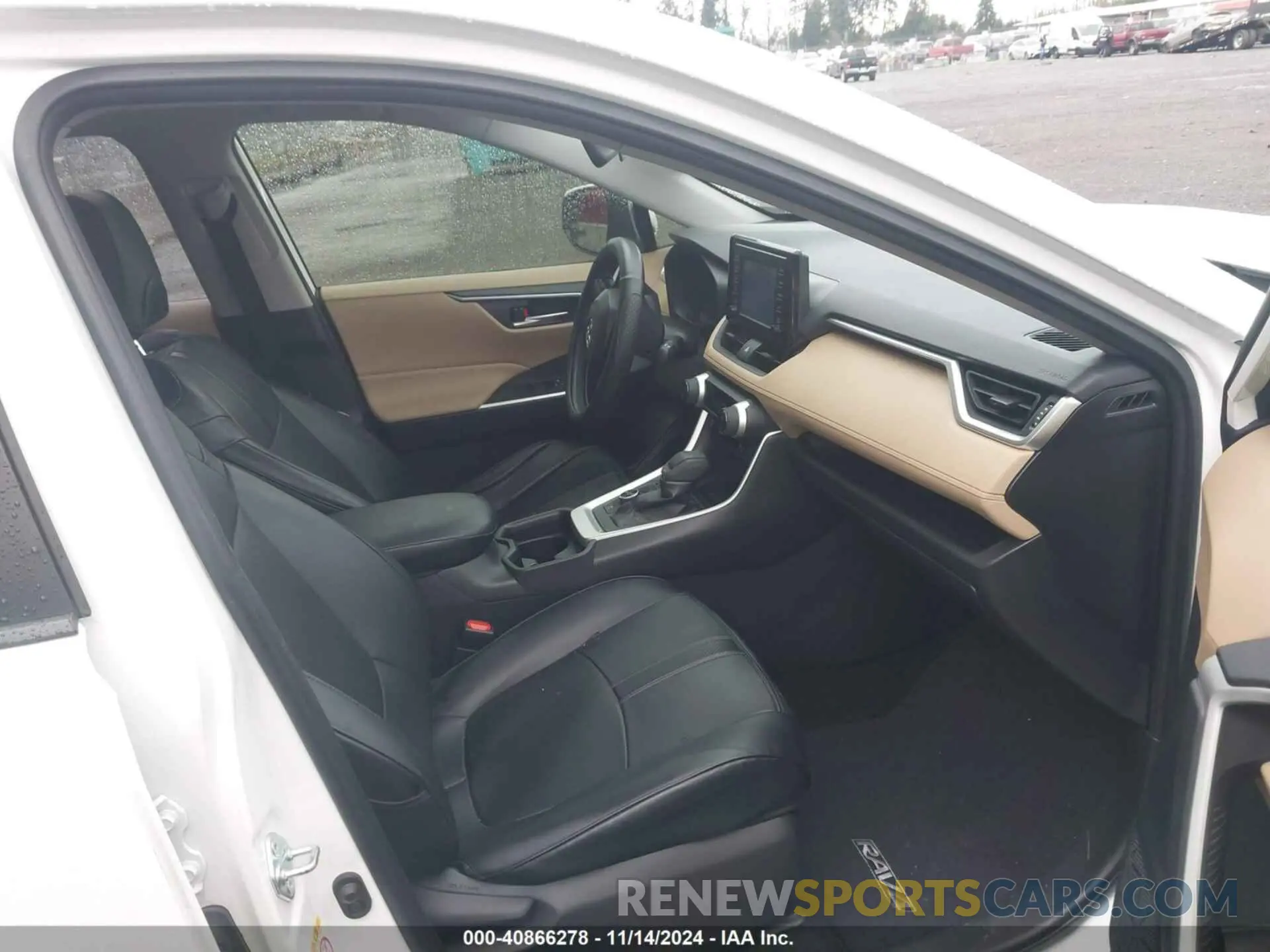 5 Photograph of a damaged car JTMRWRFVXKD501194 TOYOTA RAV4 HYBRID 2019
