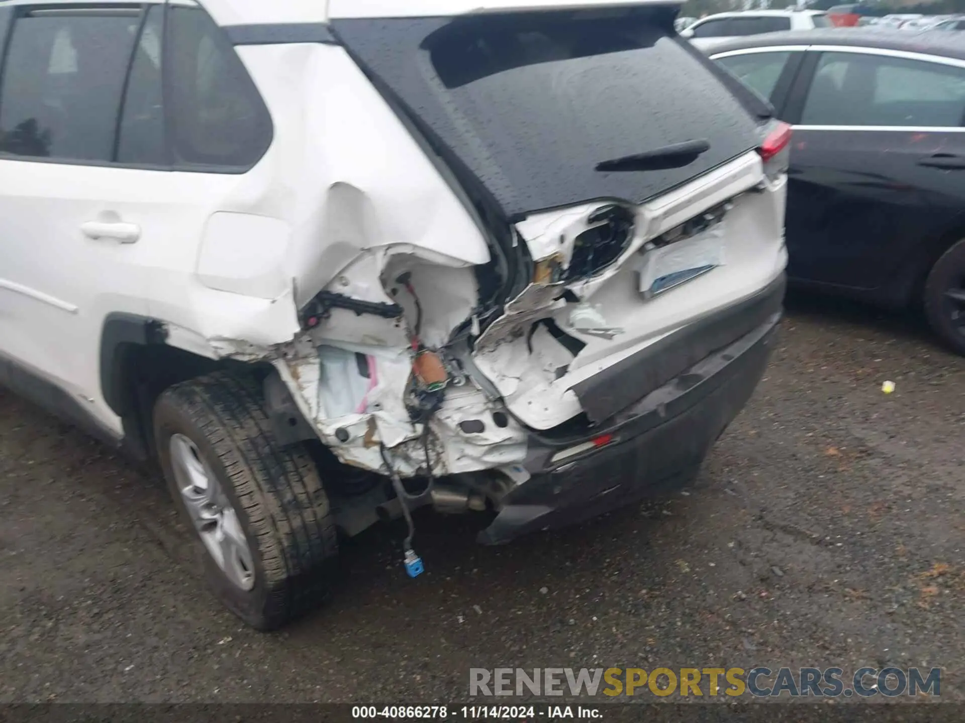 6 Photograph of a damaged car JTMRWRFVXKD501194 TOYOTA RAV4 HYBRID 2019