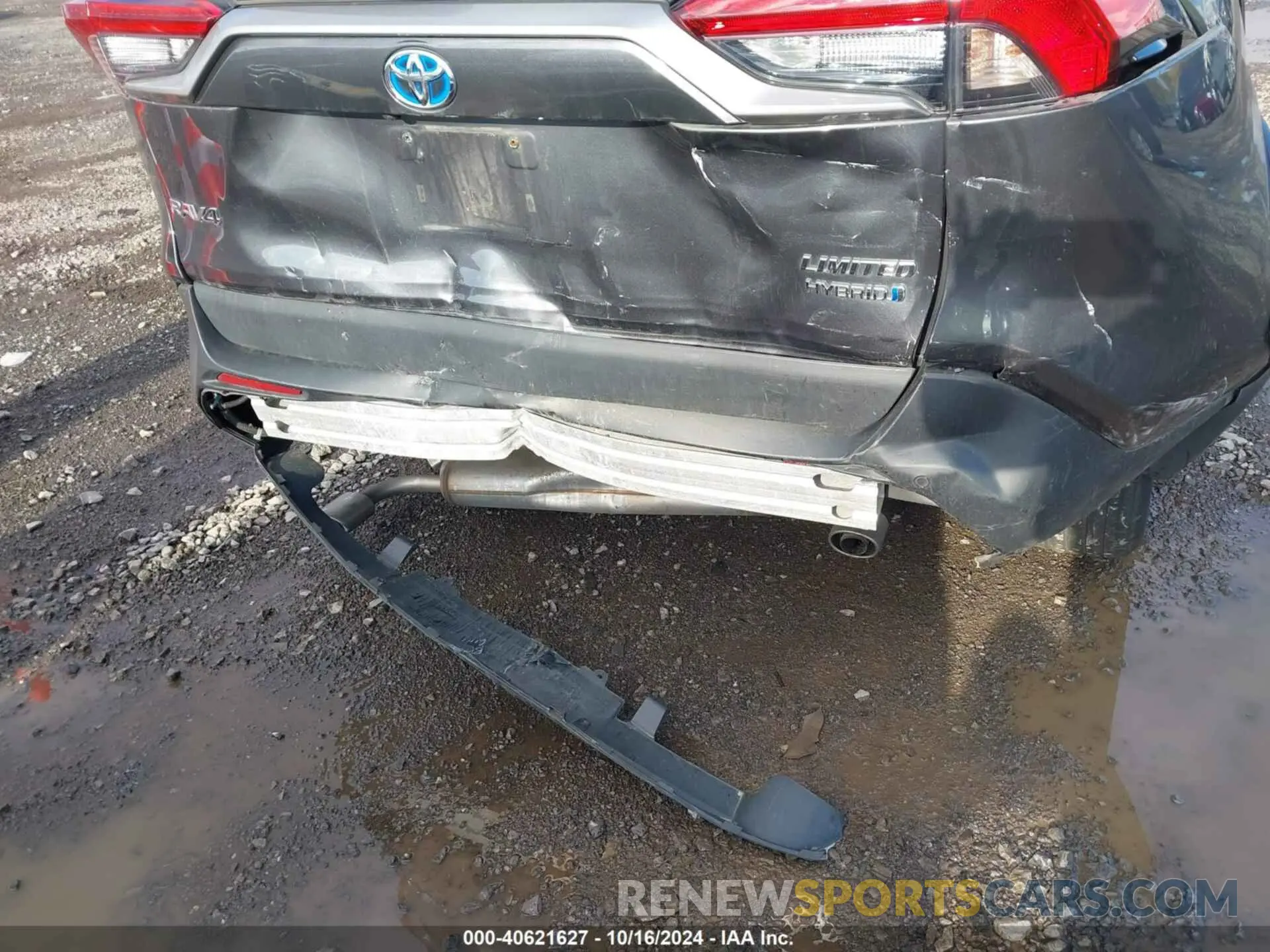 17 Photograph of a damaged car 2T3DWRFV5LW075056 TOYOTA RAV4 HYBRID 2020