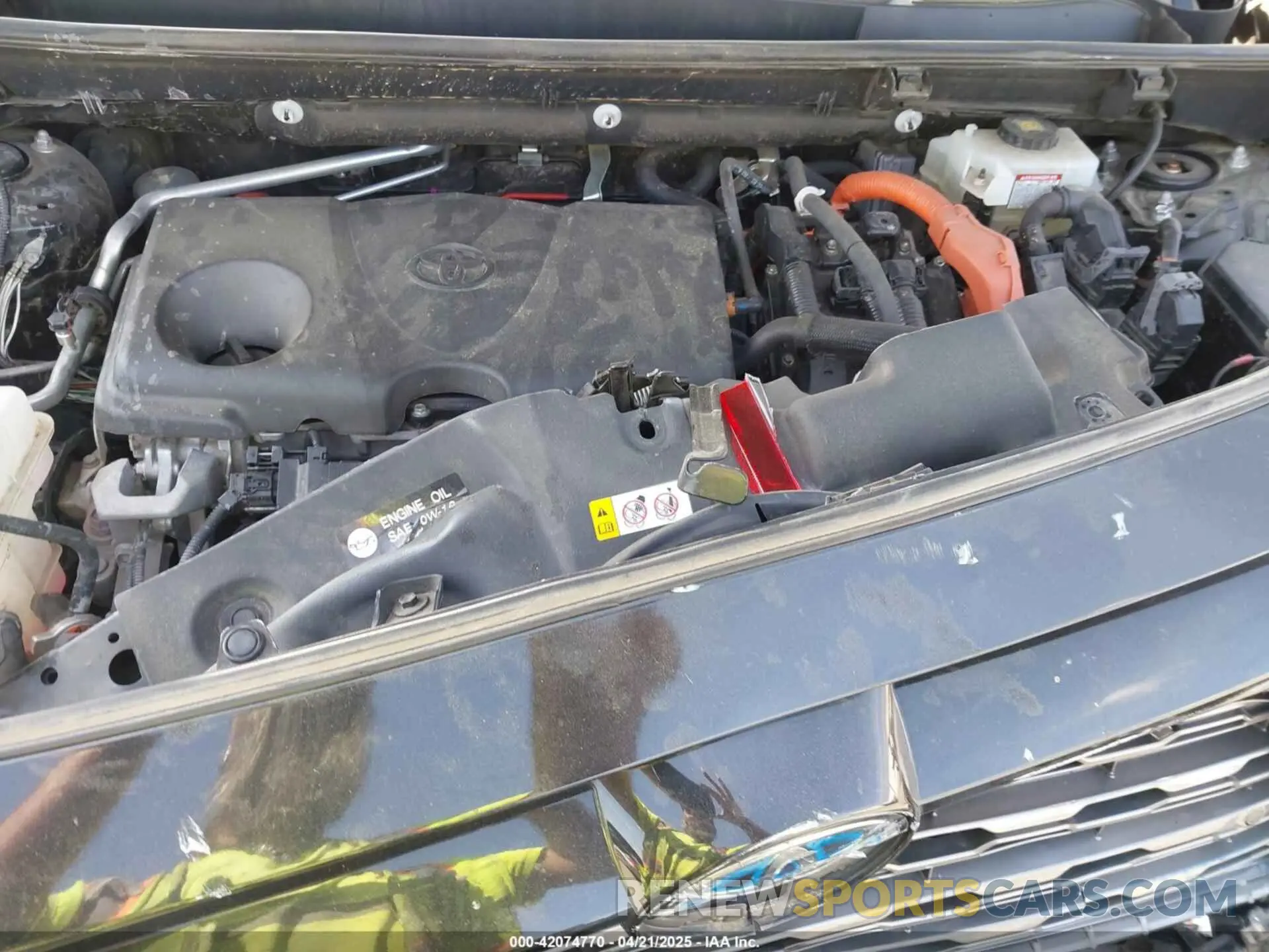 10 Photograph of a damaged car 2T3DWRFV6LW071727 TOYOTA RAV4 HYBRID 2020