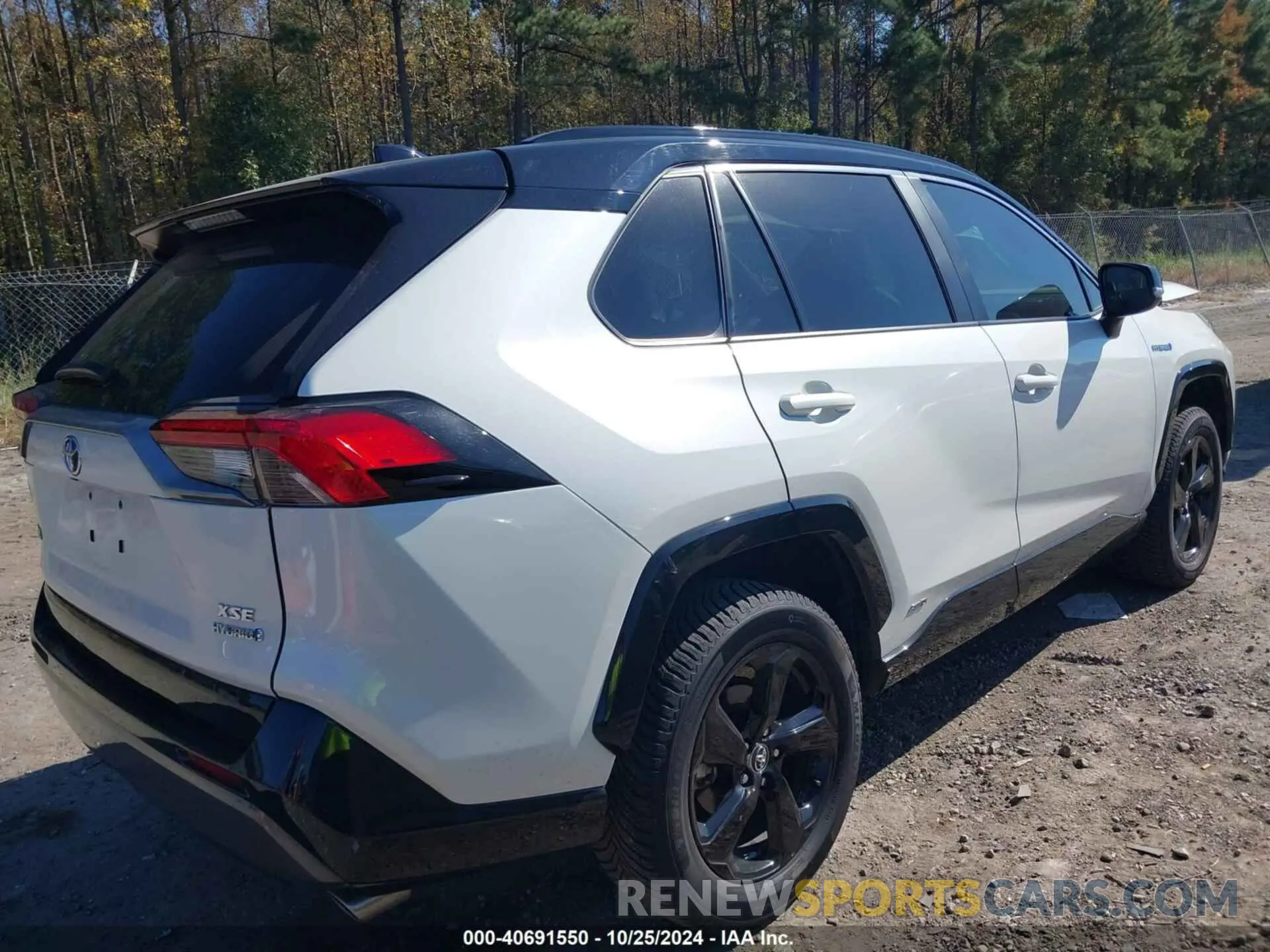 4 Фотография поврежденного автомобиля 2T3EWRFV5LW048590 TOYOTA RAV4 HYBRID 2020