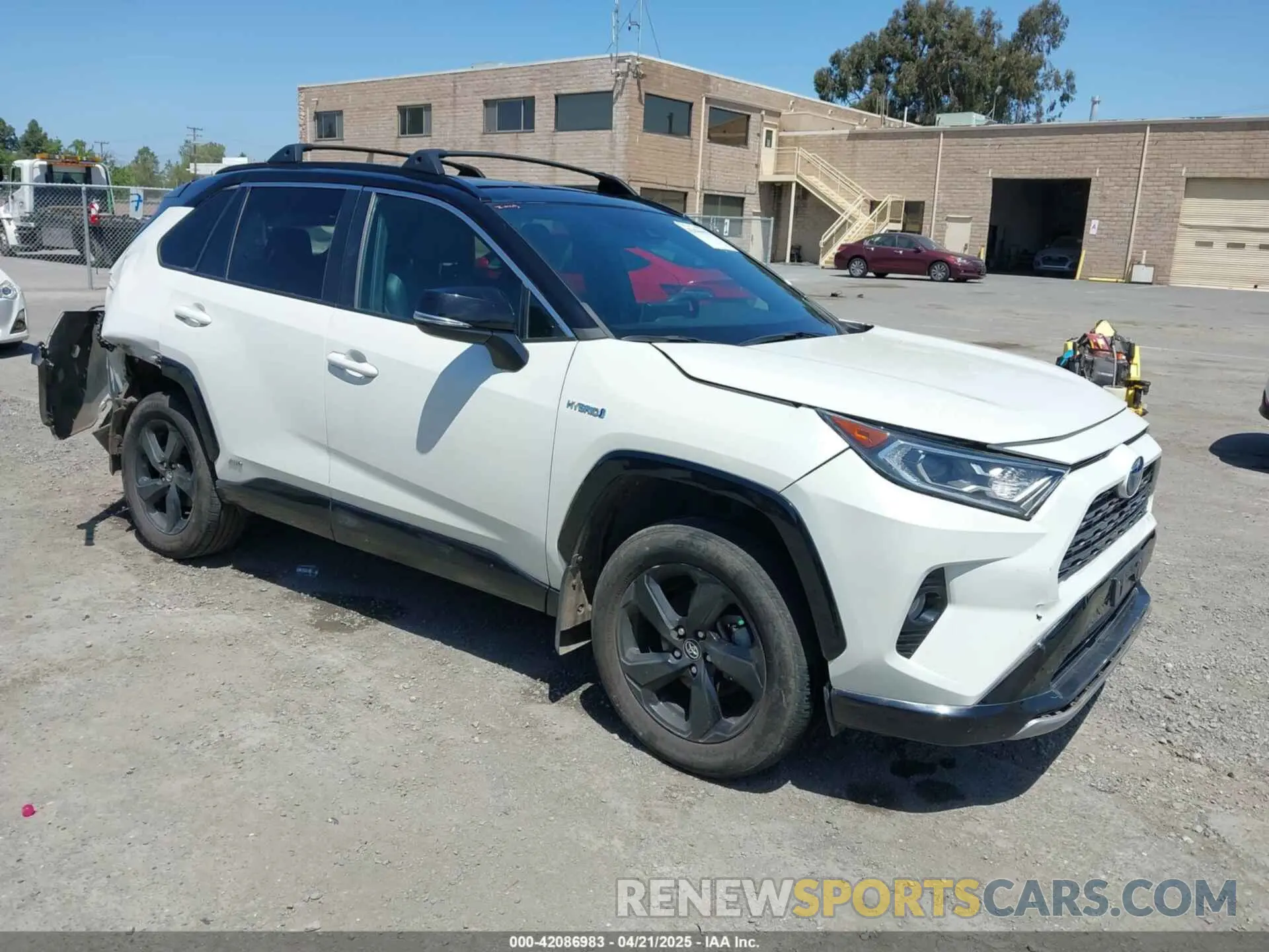 1 Photograph of a damaged car 2T3EWRFV9LW088977 TOYOTA RAV4 HYBRID 2020