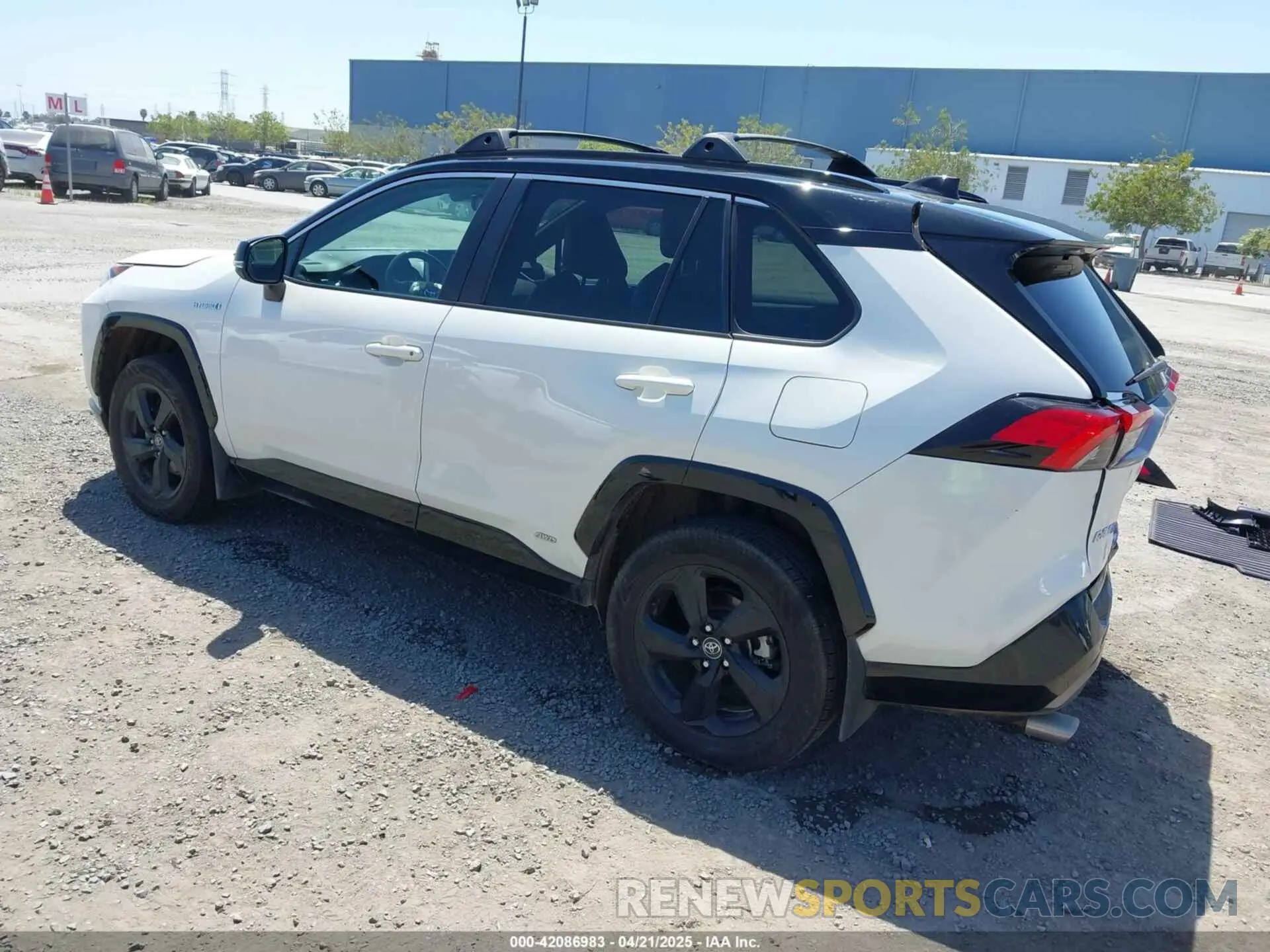 3 Photograph of a damaged car 2T3EWRFV9LW088977 TOYOTA RAV4 HYBRID 2020