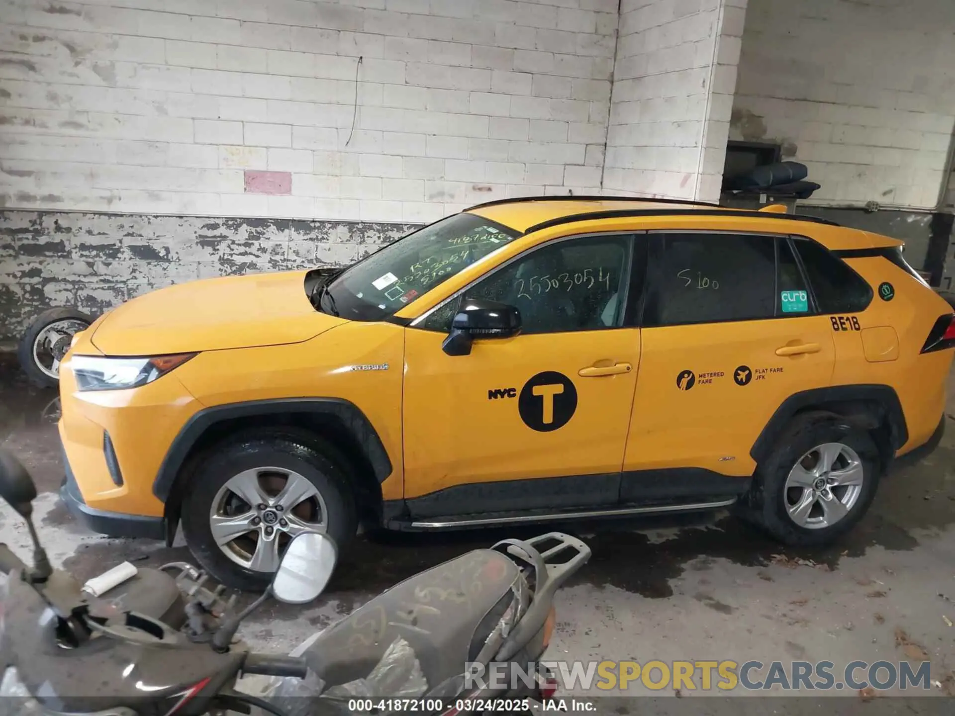13 Фотография поврежденного автомобиля 2T3LWRFV3LW059109 TOYOTA RAV4 HYBRID 2020