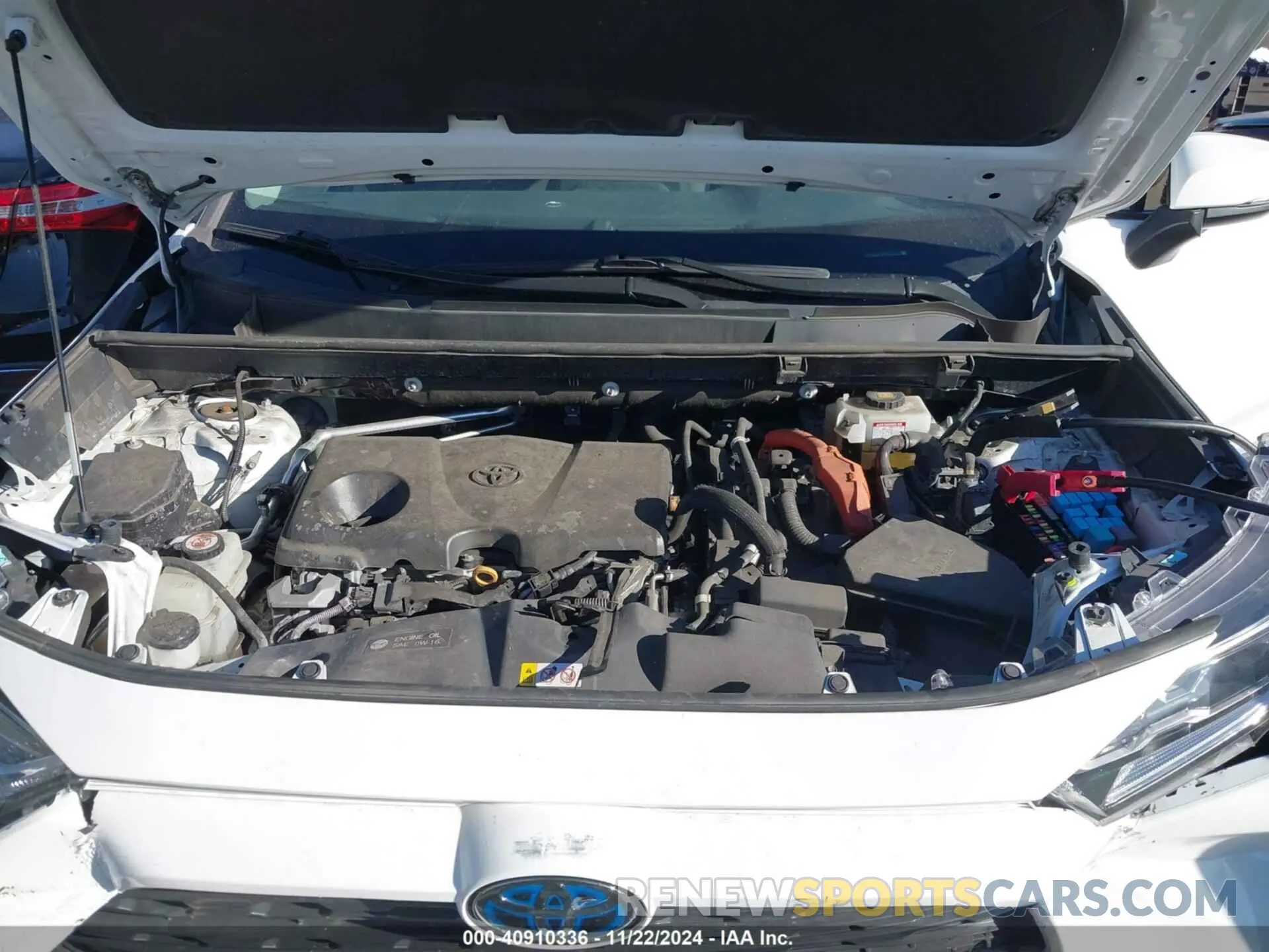 10 Photograph of a damaged car 2T3RWRFV0LW084706 TOYOTA RAV4 HYBRID 2020