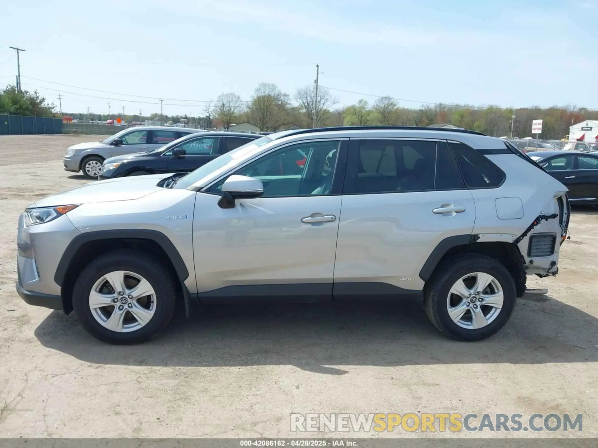 15 Photograph of a damaged car 2T3RWRFV1LW095424 TOYOTA RAV4 HYBRID 2020