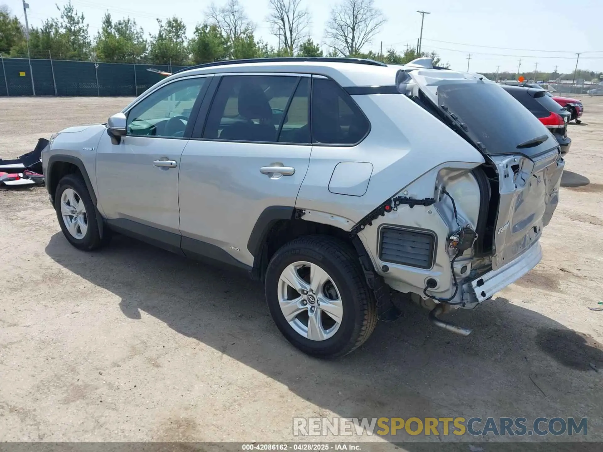 3 Photograph of a damaged car 2T3RWRFV1LW095424 TOYOTA RAV4 HYBRID 2020