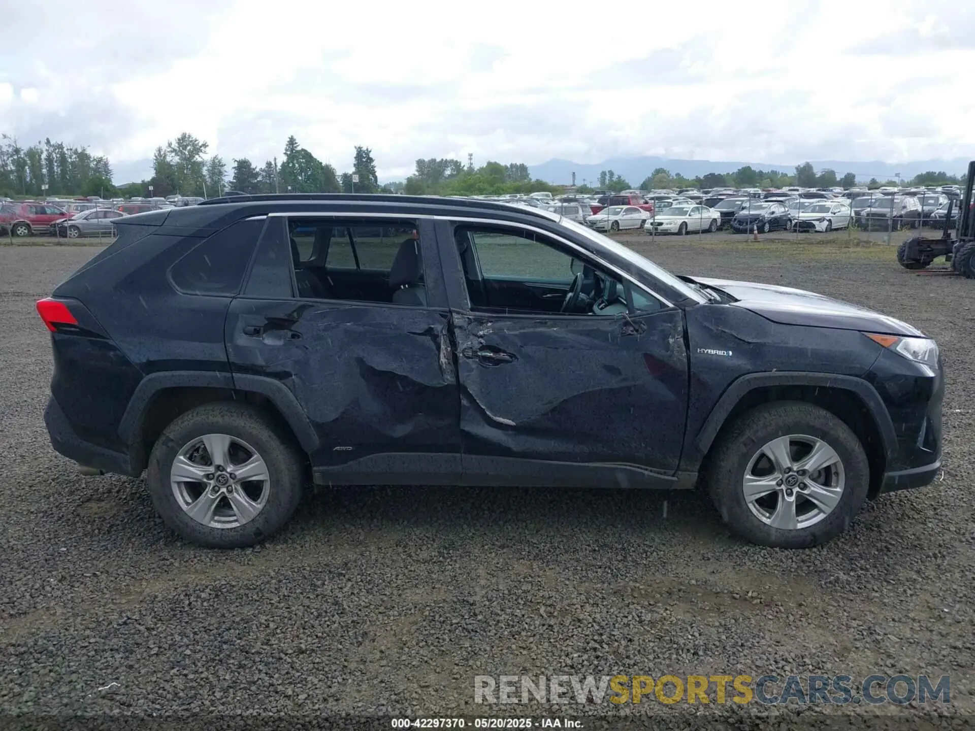13 Фотография поврежденного автомобиля 2T3RWRFV3LW064403 TOYOTA RAV4 HYBRID 2020