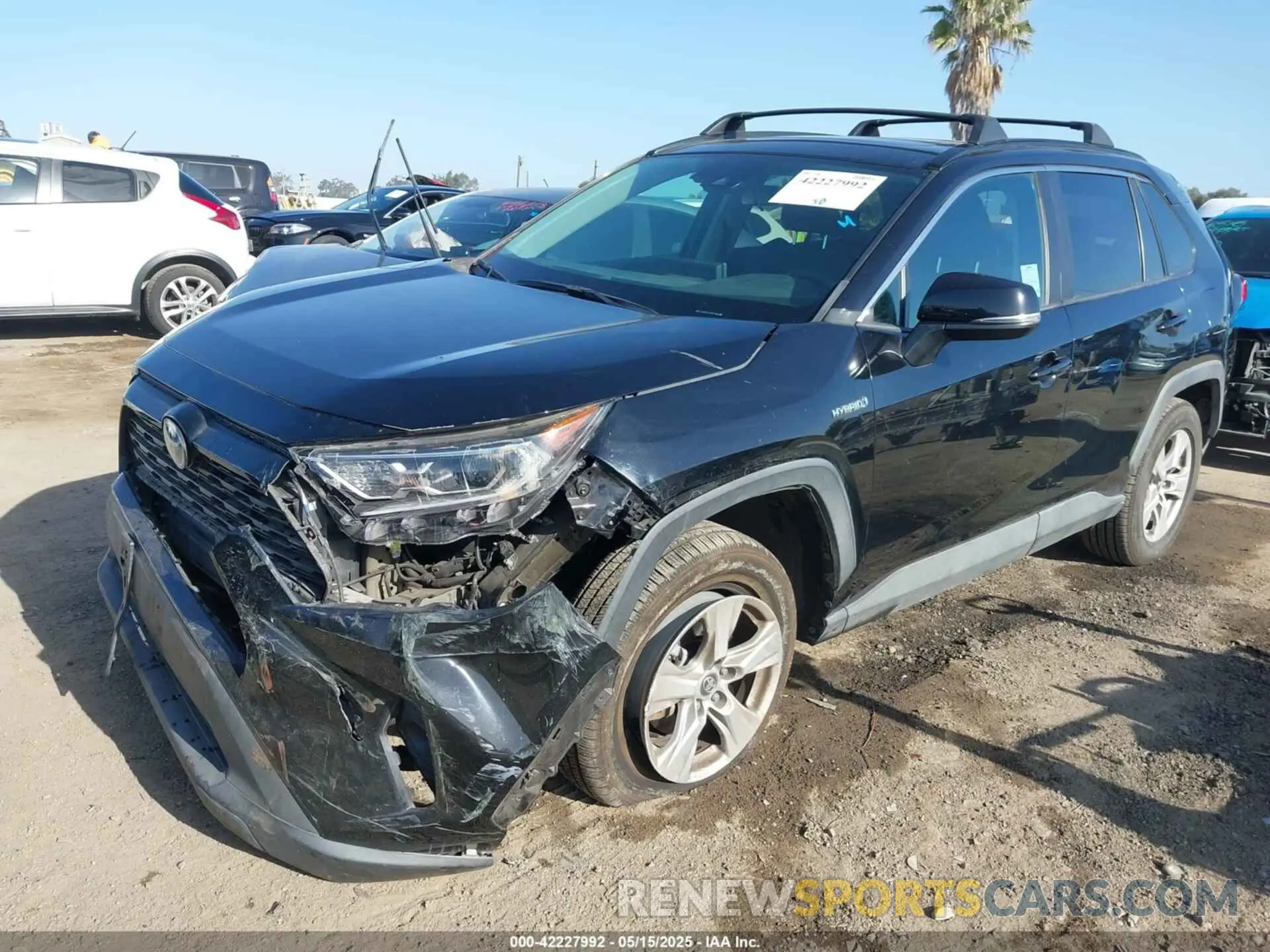 2 Фотография поврежденного автомобиля 2T3RWRFV3LW076891 TOYOTA RAV4 HYBRID 2020