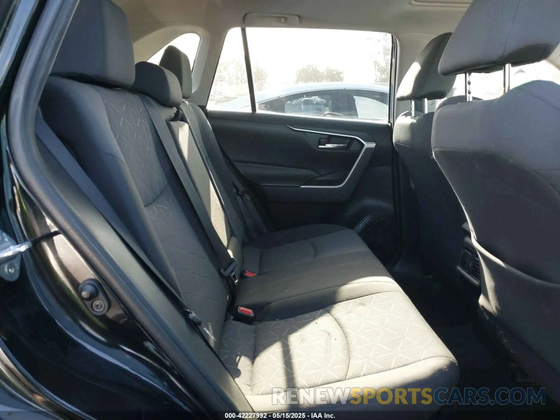 8 Фотография поврежденного автомобиля 2T3RWRFV3LW076891 TOYOTA RAV4 HYBRID 2020