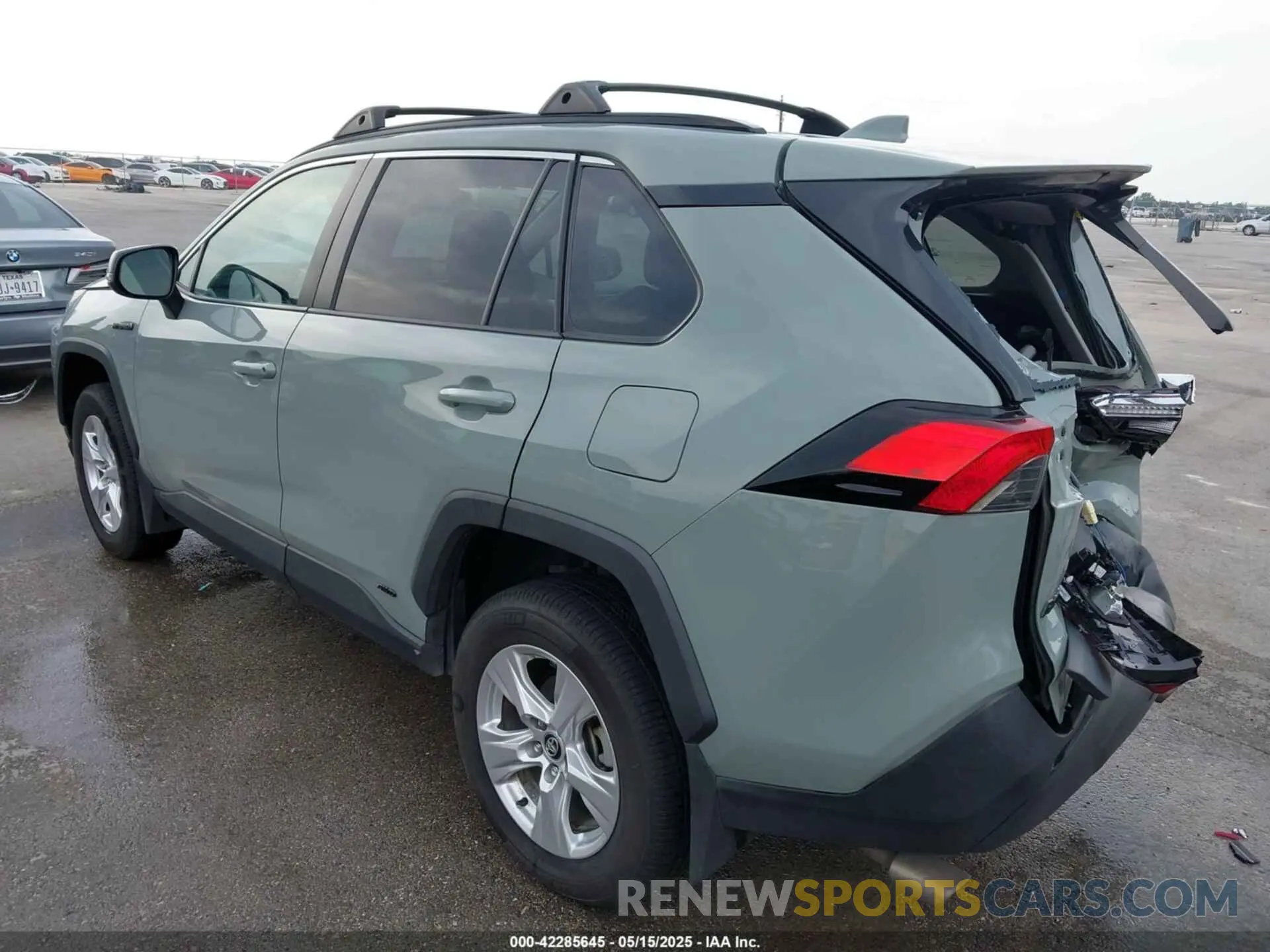 3 Фотография поврежденного автомобиля 2T3RWRFV3LW077250 TOYOTA RAV4 HYBRID 2020