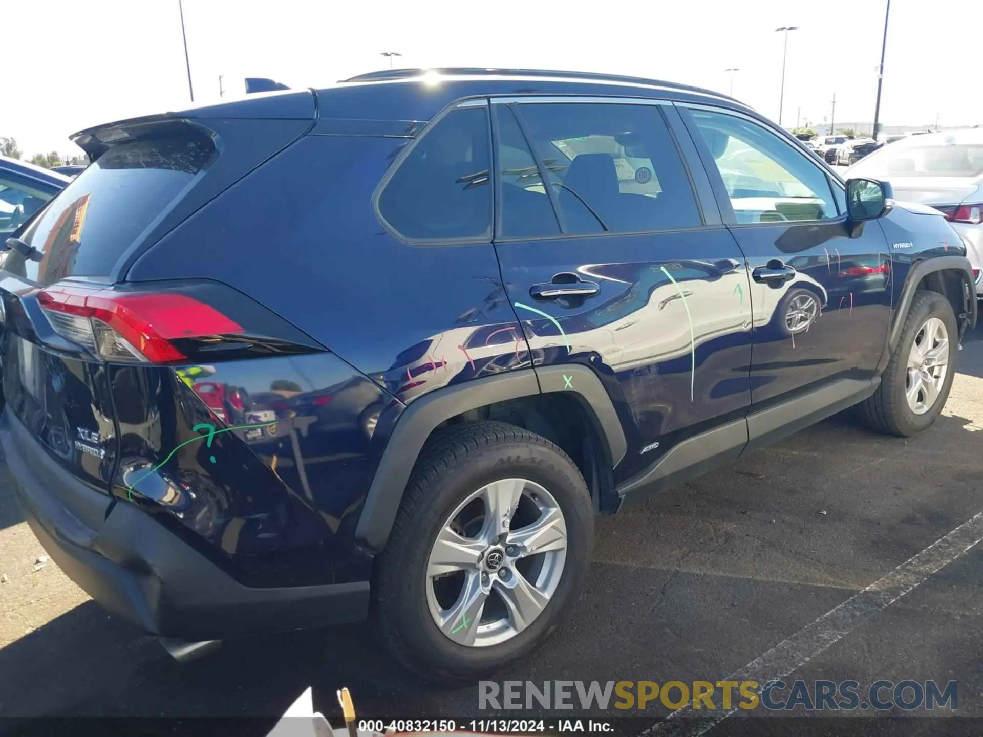 4 Photograph of a damaged car 2T3RWRFV7LW094682 TOYOTA RAV4 HYBRID 2020