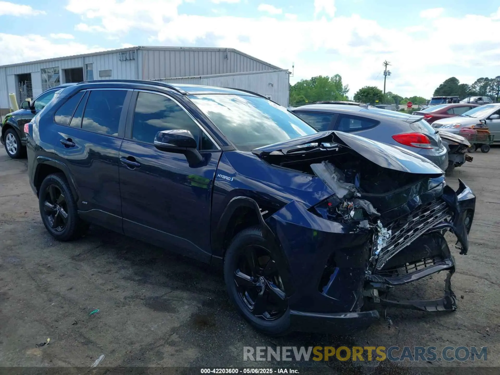 1 Photograph of a damaged car 4T3EWRFV0LU003413 TOYOTA RAV4 HYBRID 2020