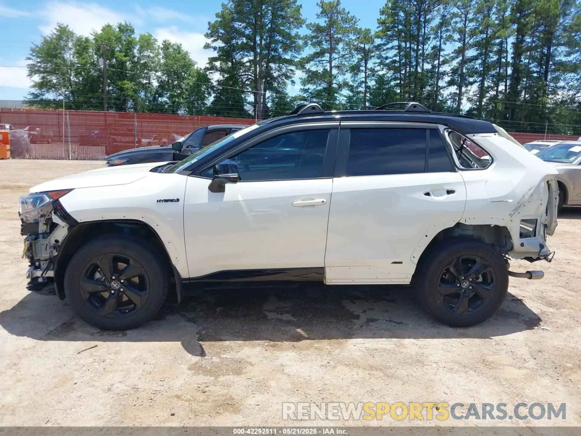 18 Photograph of a damaged car 4T3EWRFV0LU008448 TOYOTA RAV4 HYBRID 2020