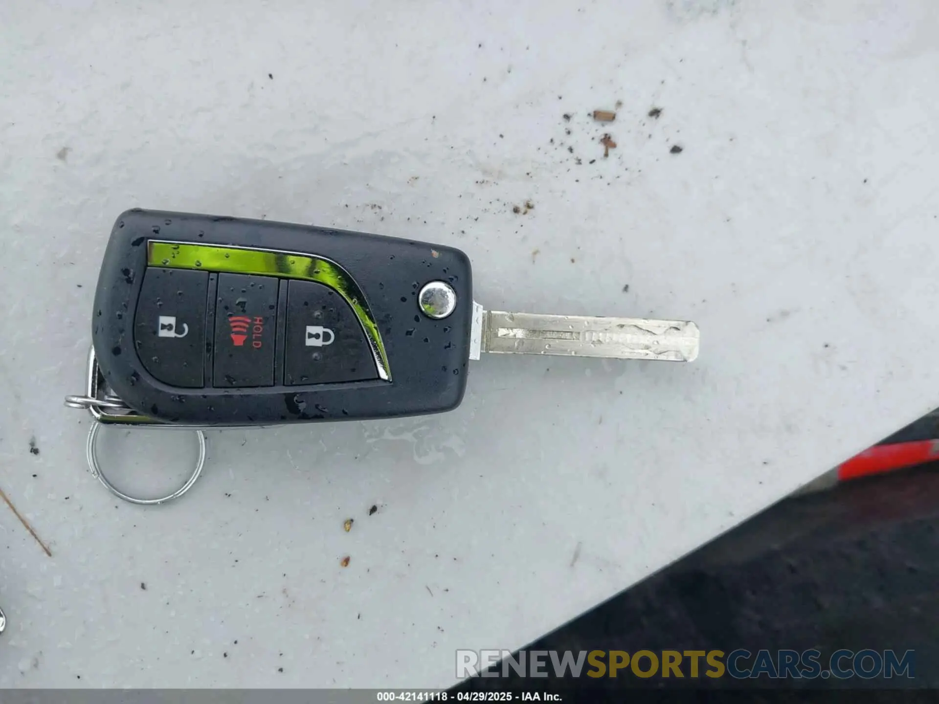 11 Фотография поврежденного автомобиля 4T3MWRFV6LU010779 TOYOTA RAV4 HYBRID 2020