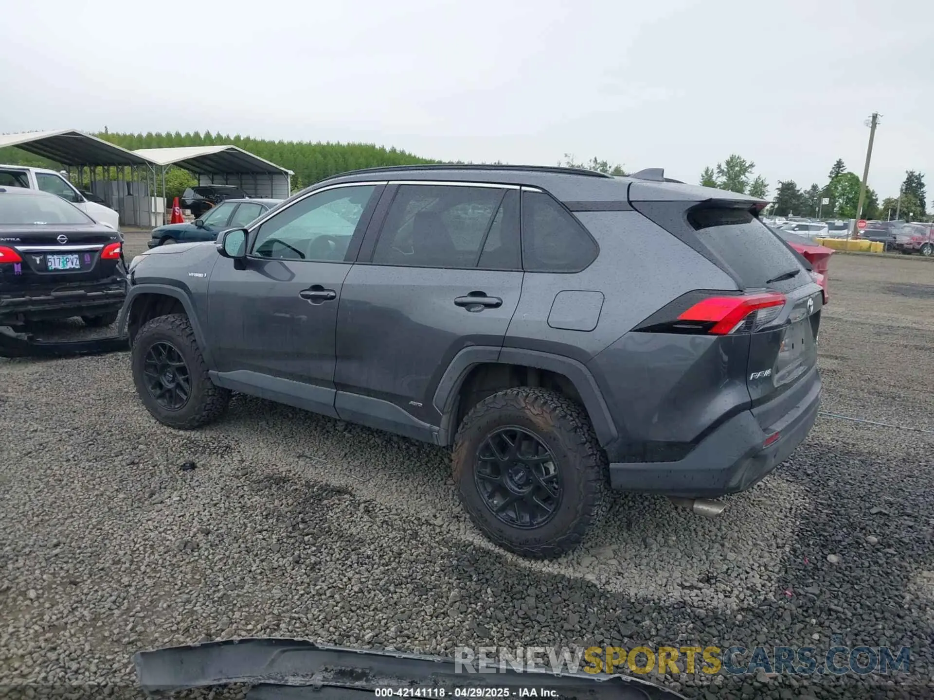 3 Фотография поврежденного автомобиля 4T3MWRFV6LU010779 TOYOTA RAV4 HYBRID 2020