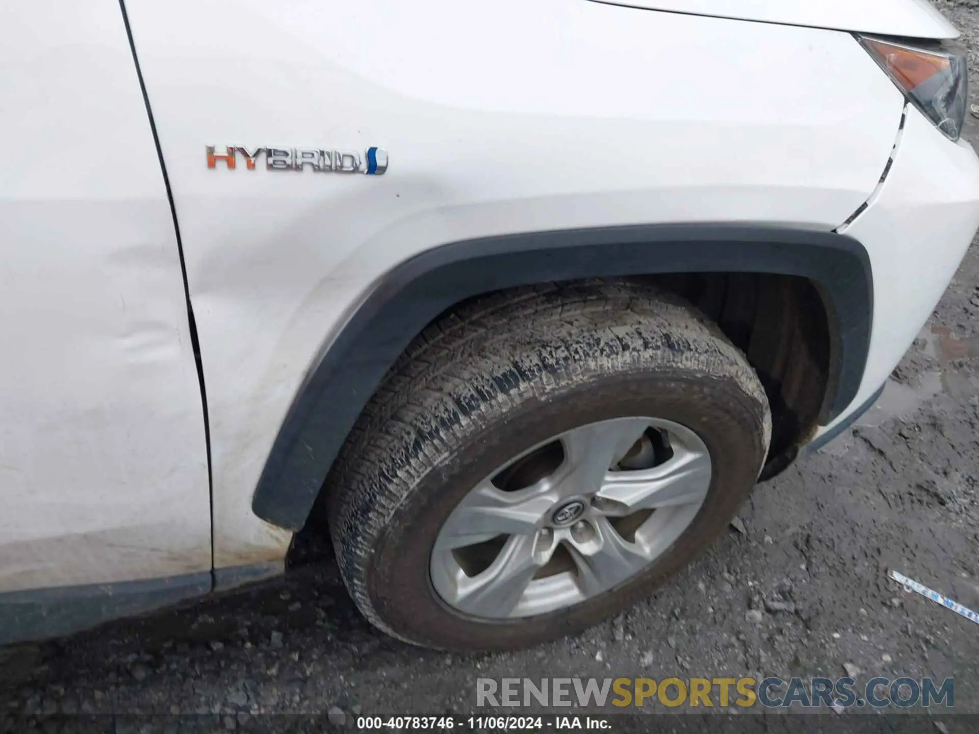 18 Photograph of a damaged car 4T3R6RFV1LU001171 TOYOTA RAV4 HYBRID 2020