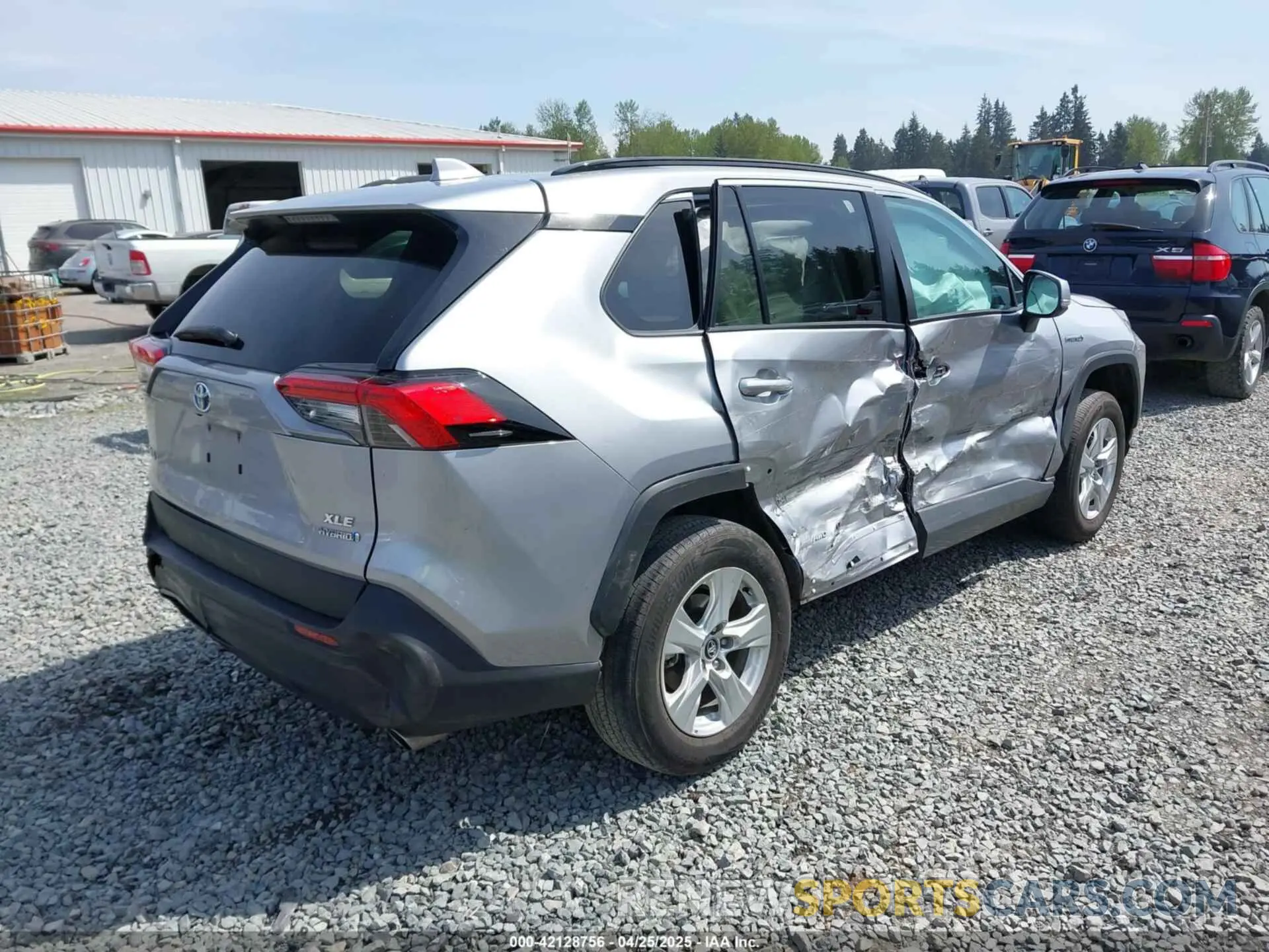 4 Фотография поврежденного автомобиля 4T3R6RFV1LU005933 TOYOTA RAV4 HYBRID 2020