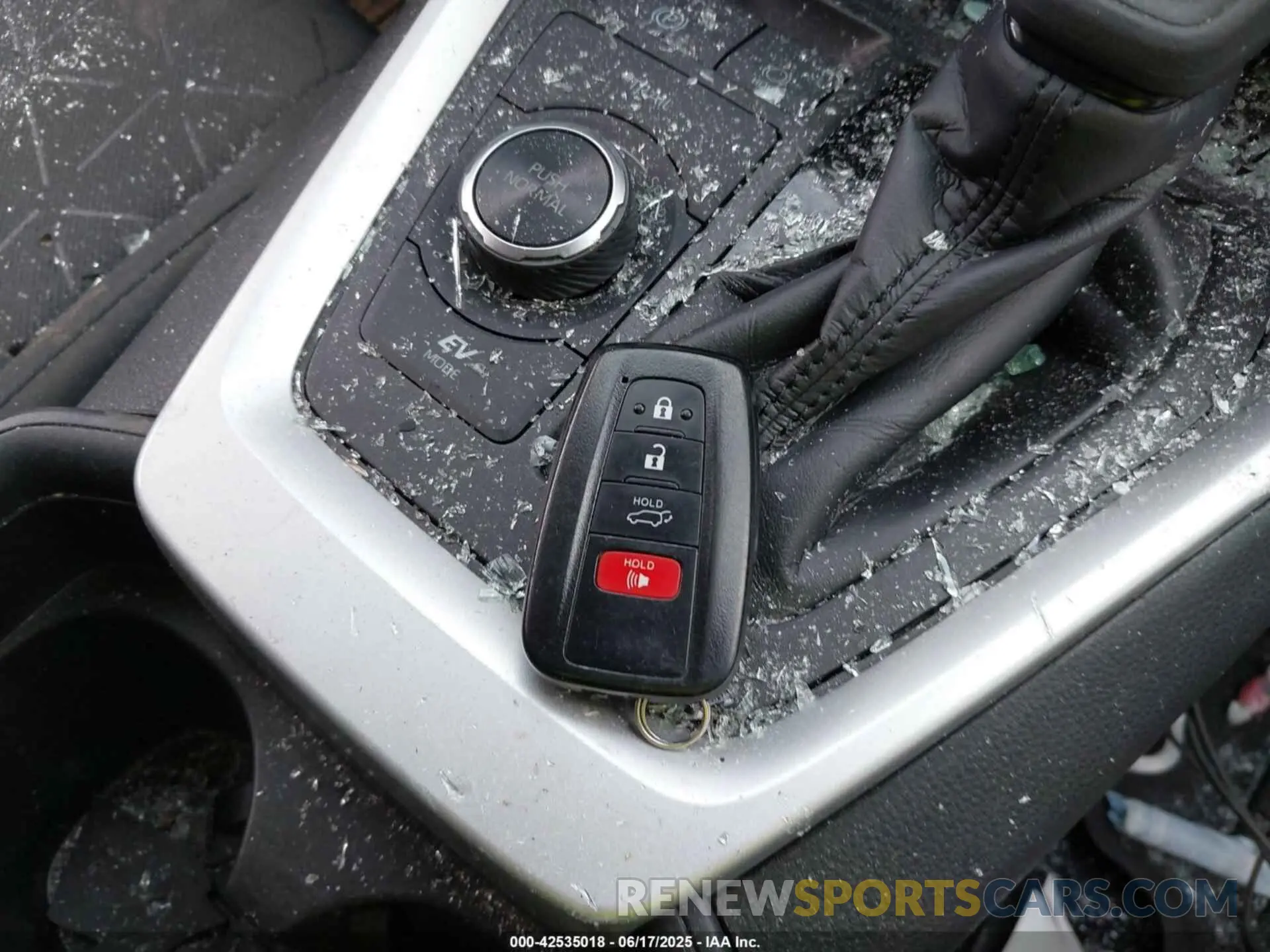 11 Фотография поврежденного автомобиля 4T3R6RFV8LU003340 TOYOTA RAV4 HYBRID 2020