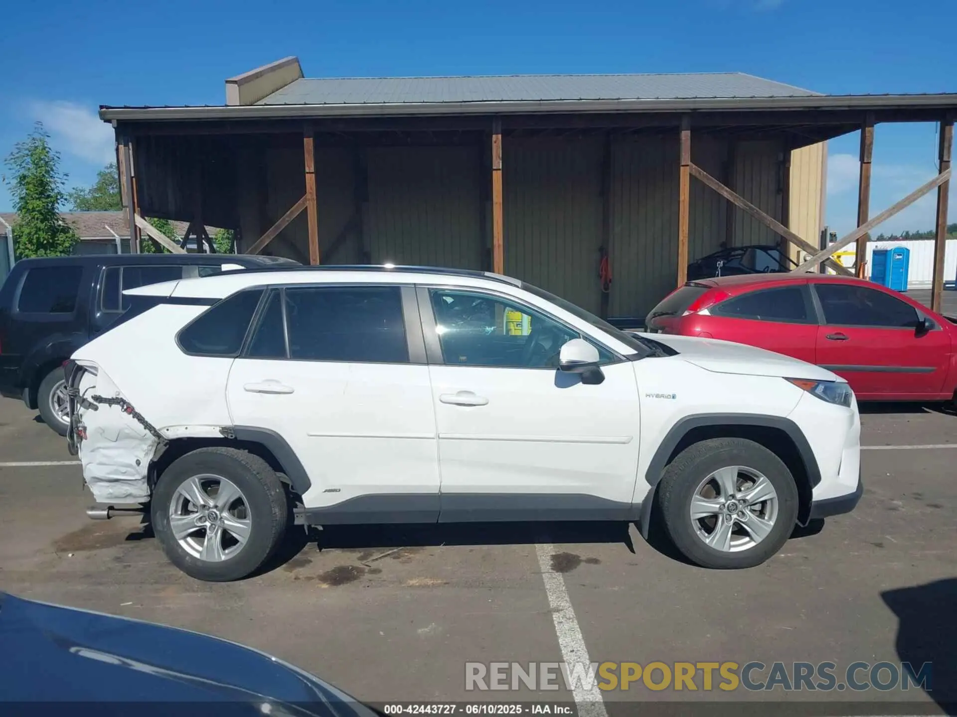 14 Photograph of a damaged car 4T3RWRFV2LU008601 TOYOTA RAV4 HYBRID 2020