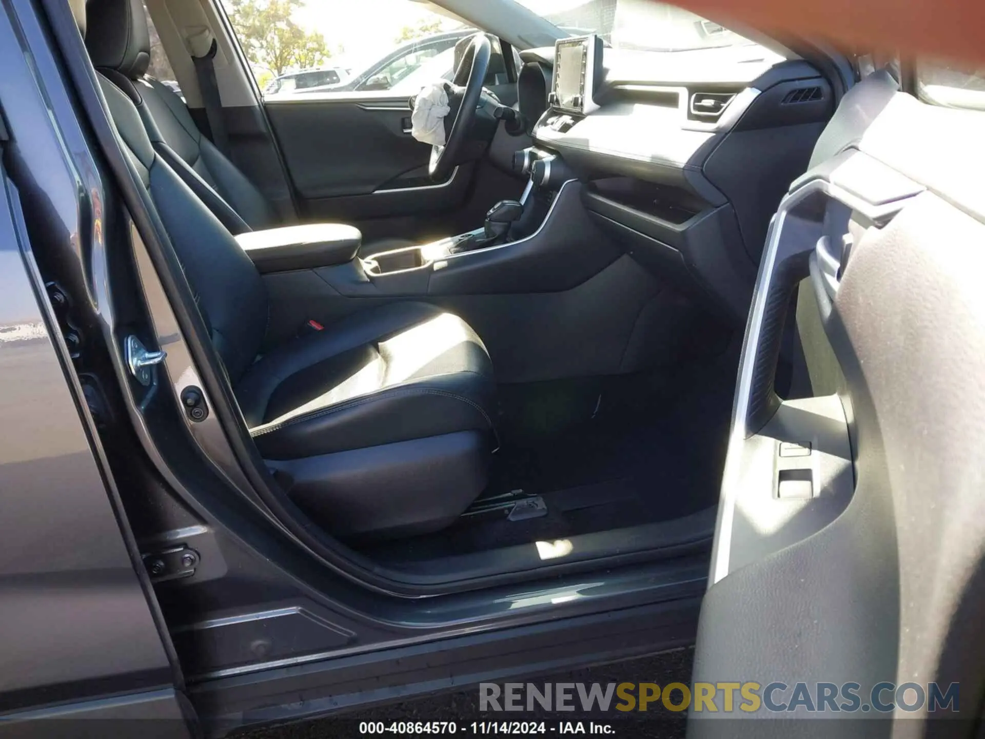 5 Фотография поврежденного автомобиля JTMDWRFV1LD538419 TOYOTA RAV4 HYBRID 2020