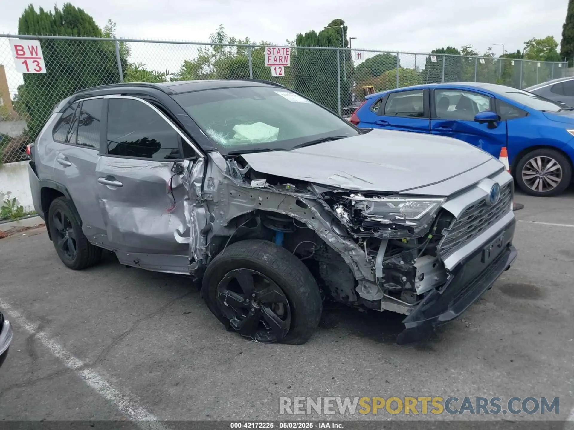 1 Фотография поврежденного автомобиля JTMEWRFV2LD543276 TOYOTA RAV4 HYBRID 2020