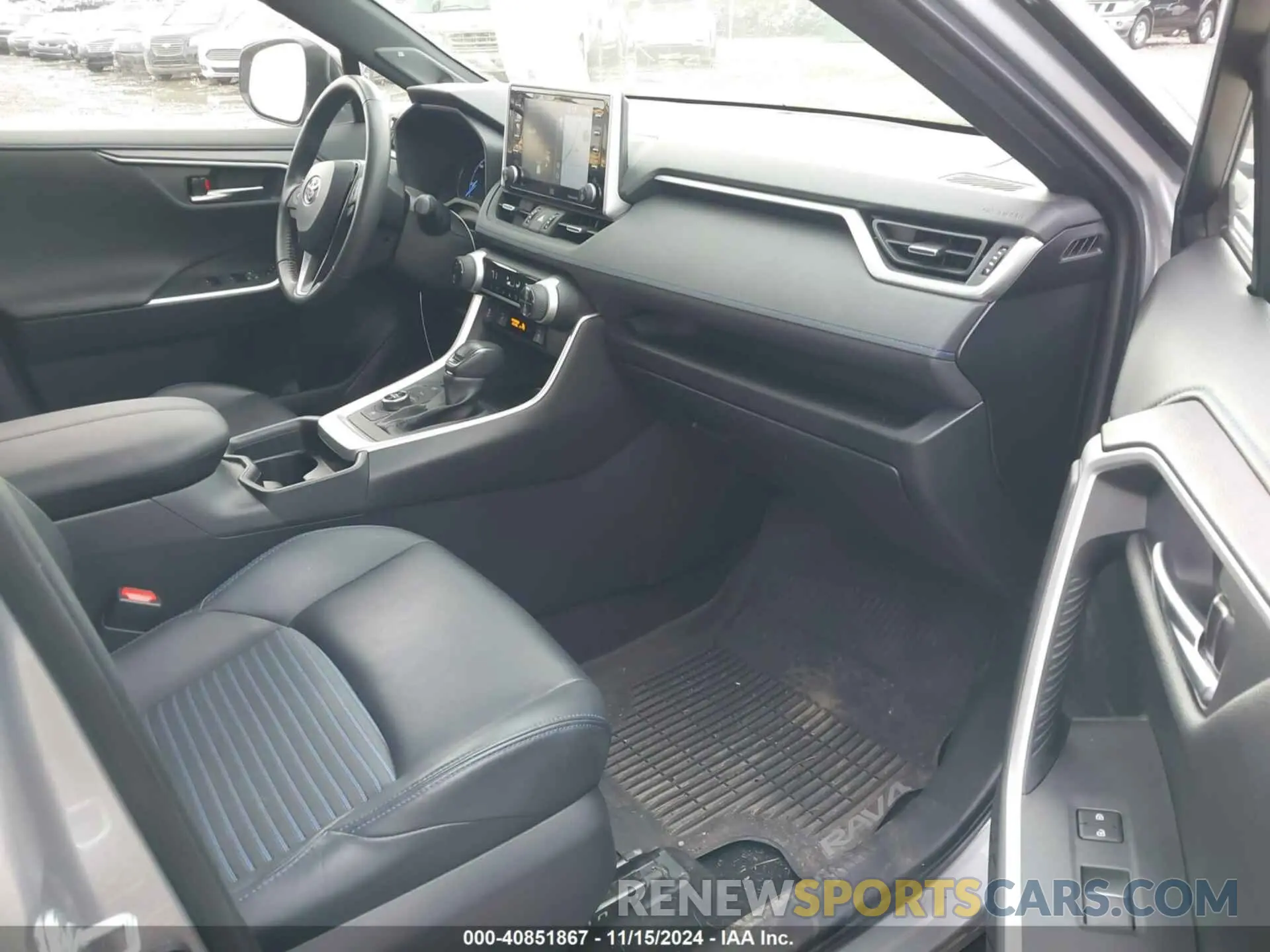 5 Фотография поврежденного автомобиля JTMEWRFV2LJ038369 TOYOTA RAV4 HYBRID 2020