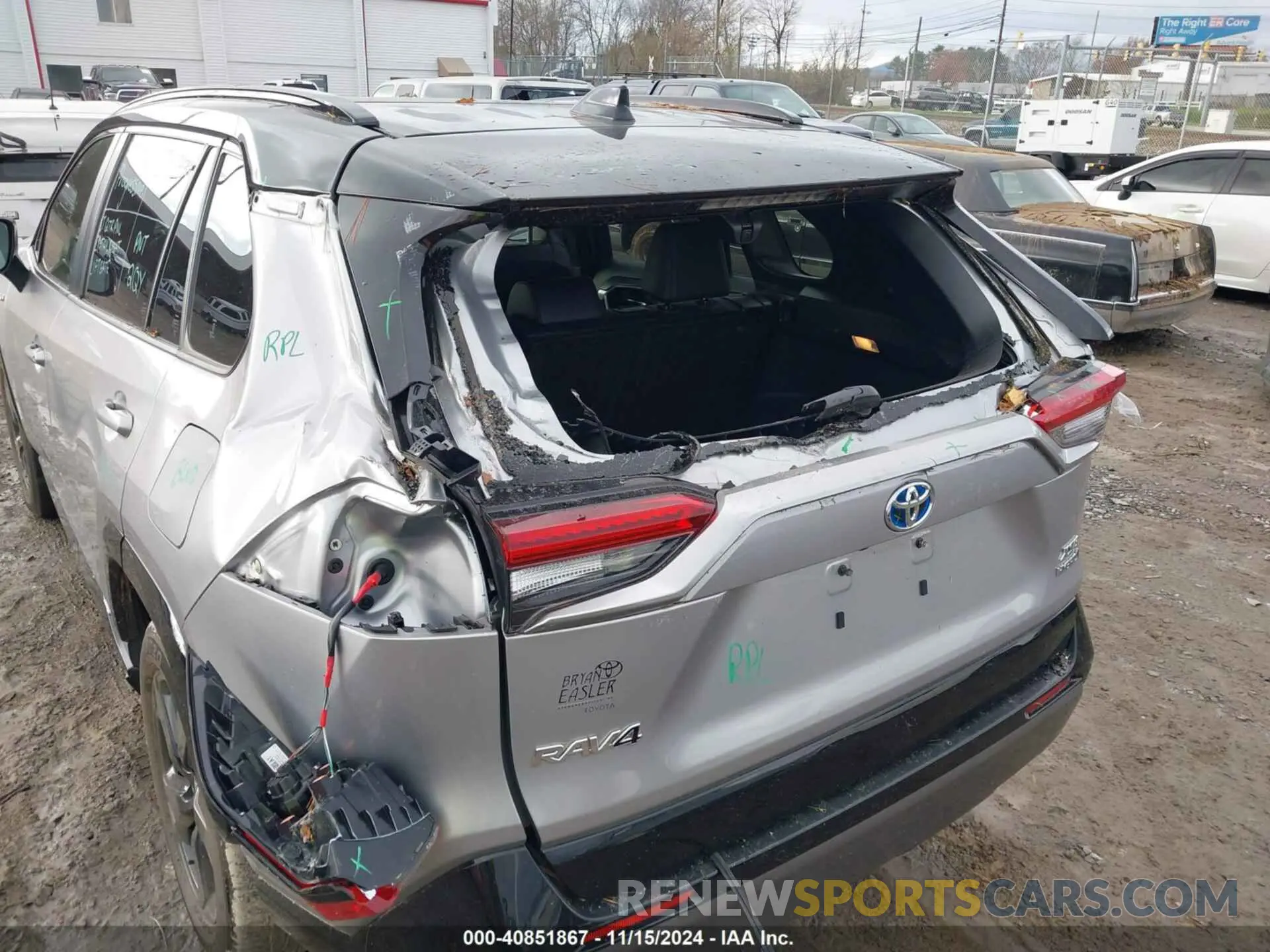 6 Фотография поврежденного автомобиля JTMEWRFV2LJ038369 TOYOTA RAV4 HYBRID 2020